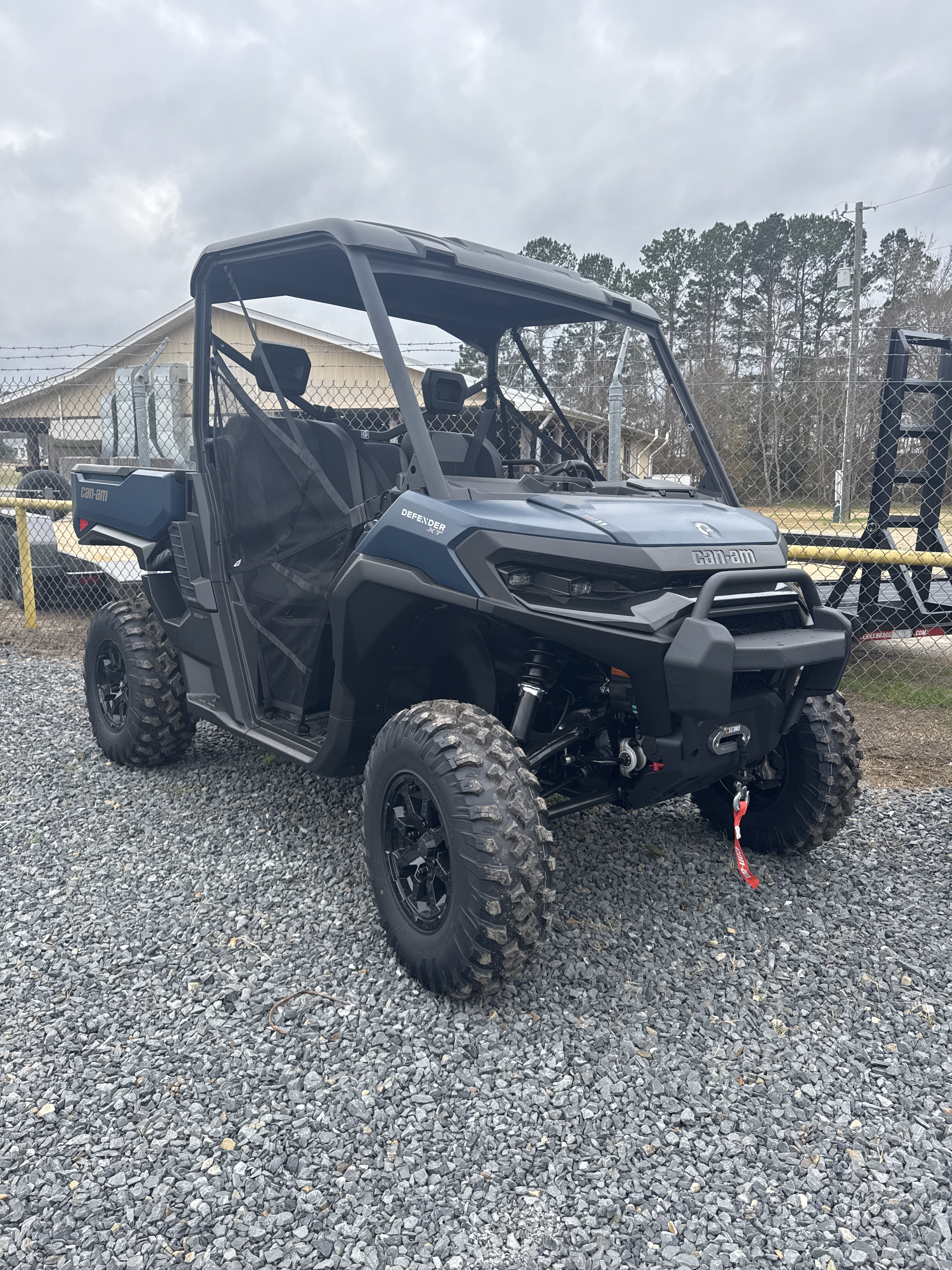 2026 Can-Am Defender XT HD11 with 10.25 in. touchscreen display