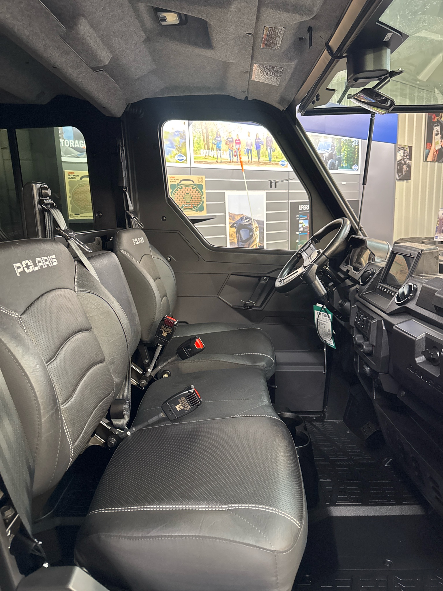 2027 Polaris Ranger photo 3