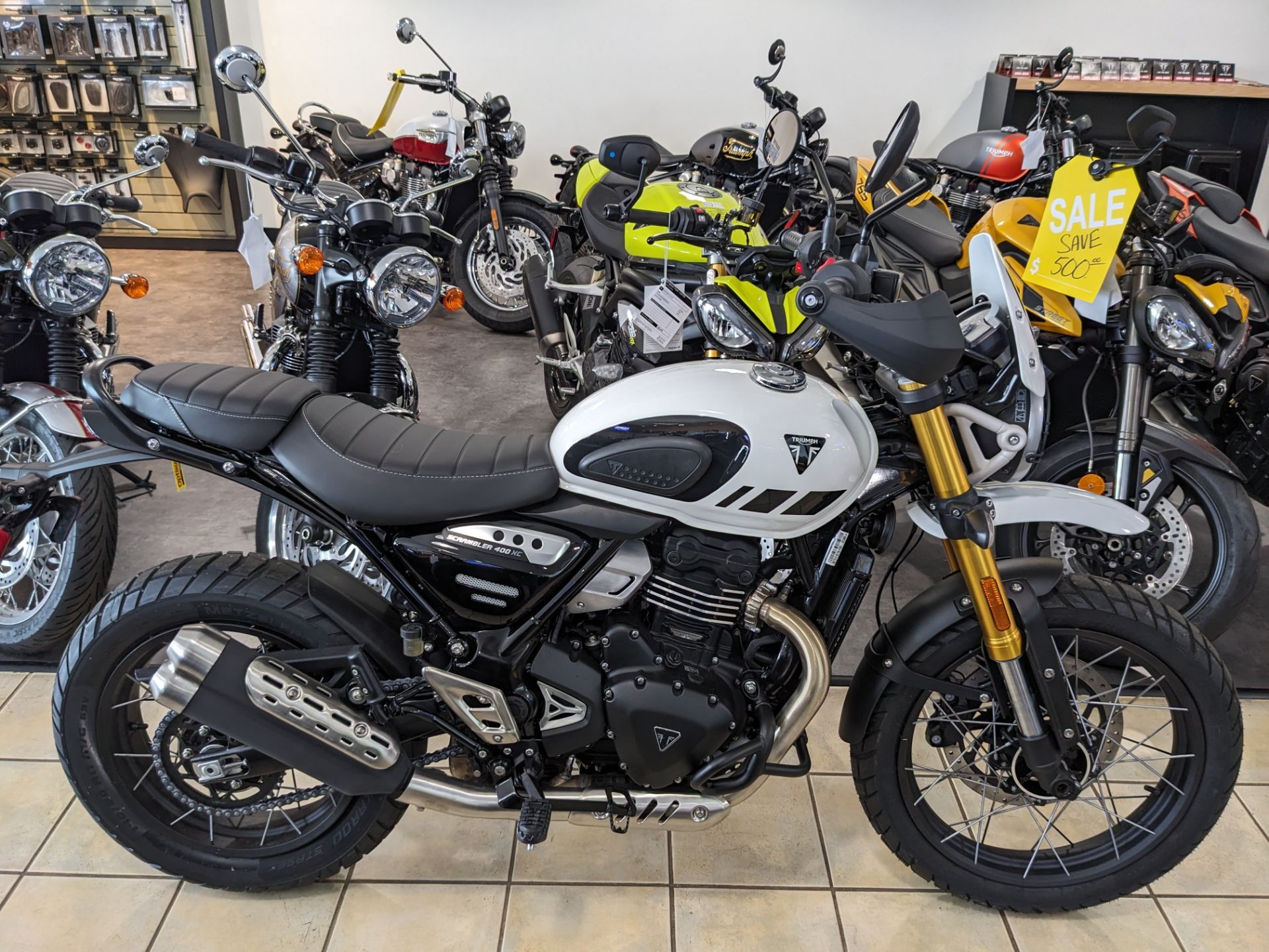 2026 Triumph Scrambler 400 XC 1