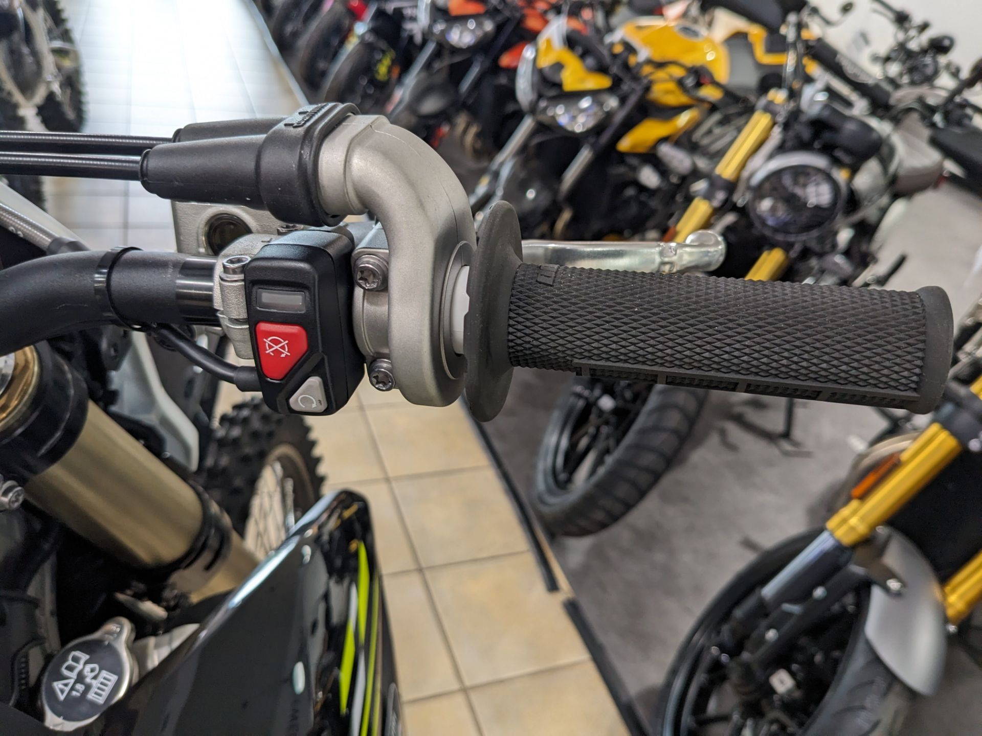 2026 Triumph TF 450-E in Warren, Ohio - Photo 10