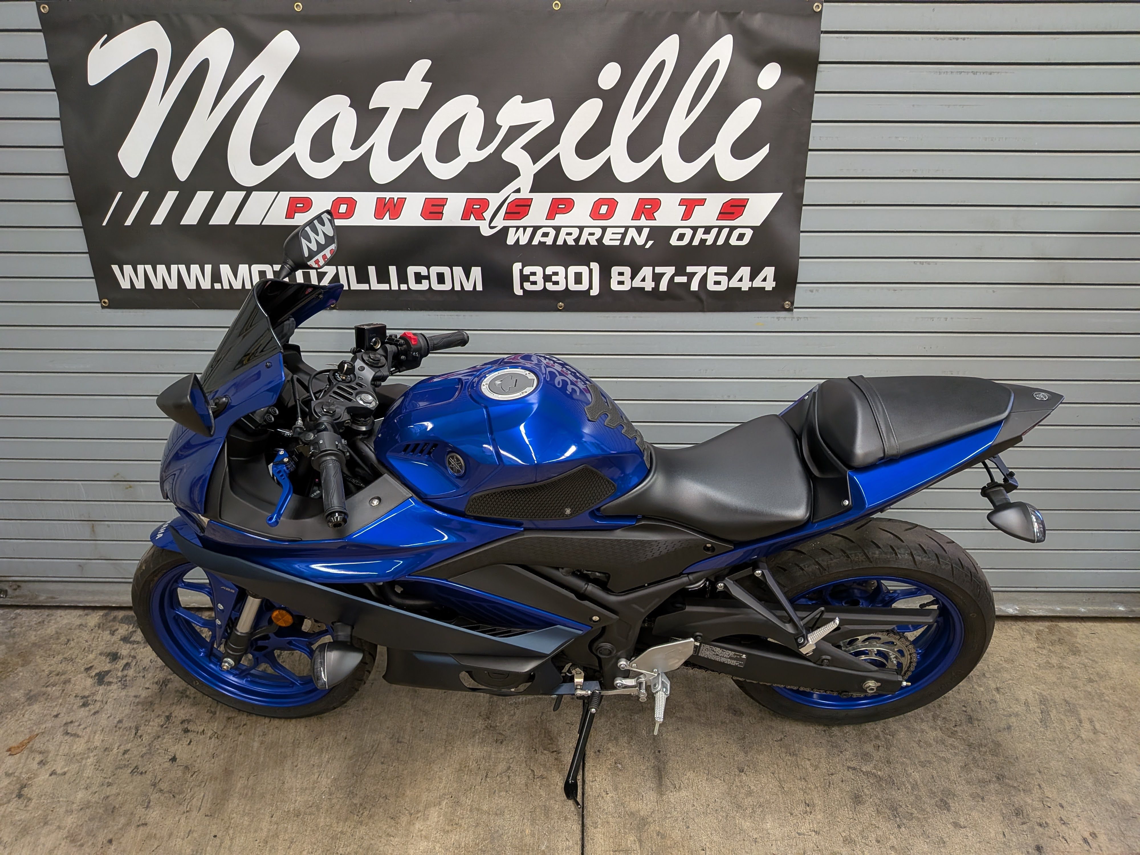 2024 Yamaha YZF-R3 5
