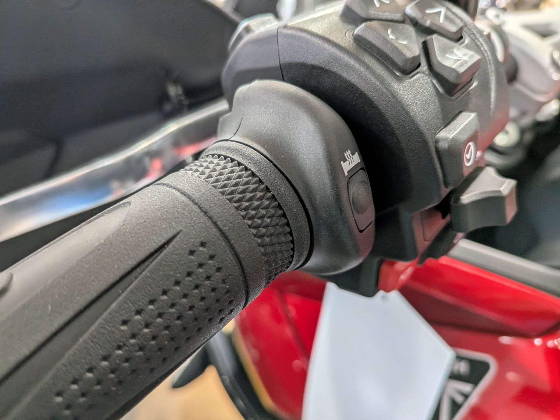 2026 Triumph Tiger Sport 800 Tour 6