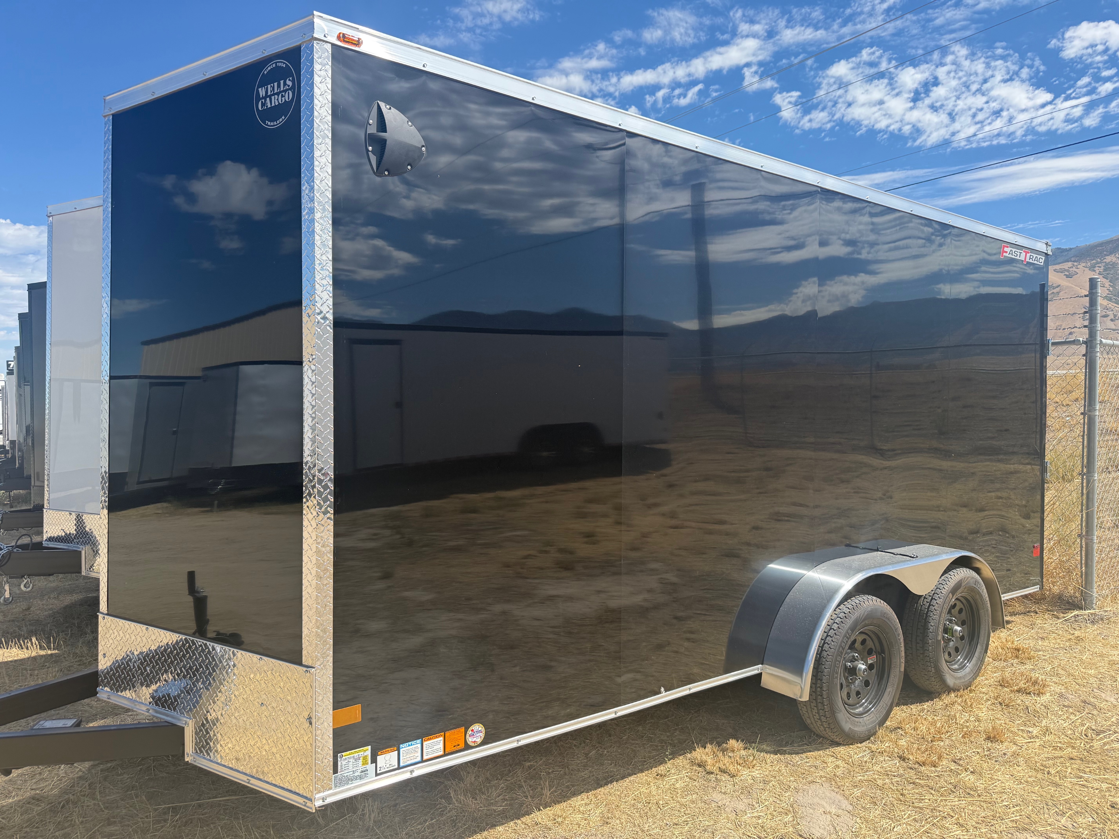 2027 Wells Cargo FT716T2-D