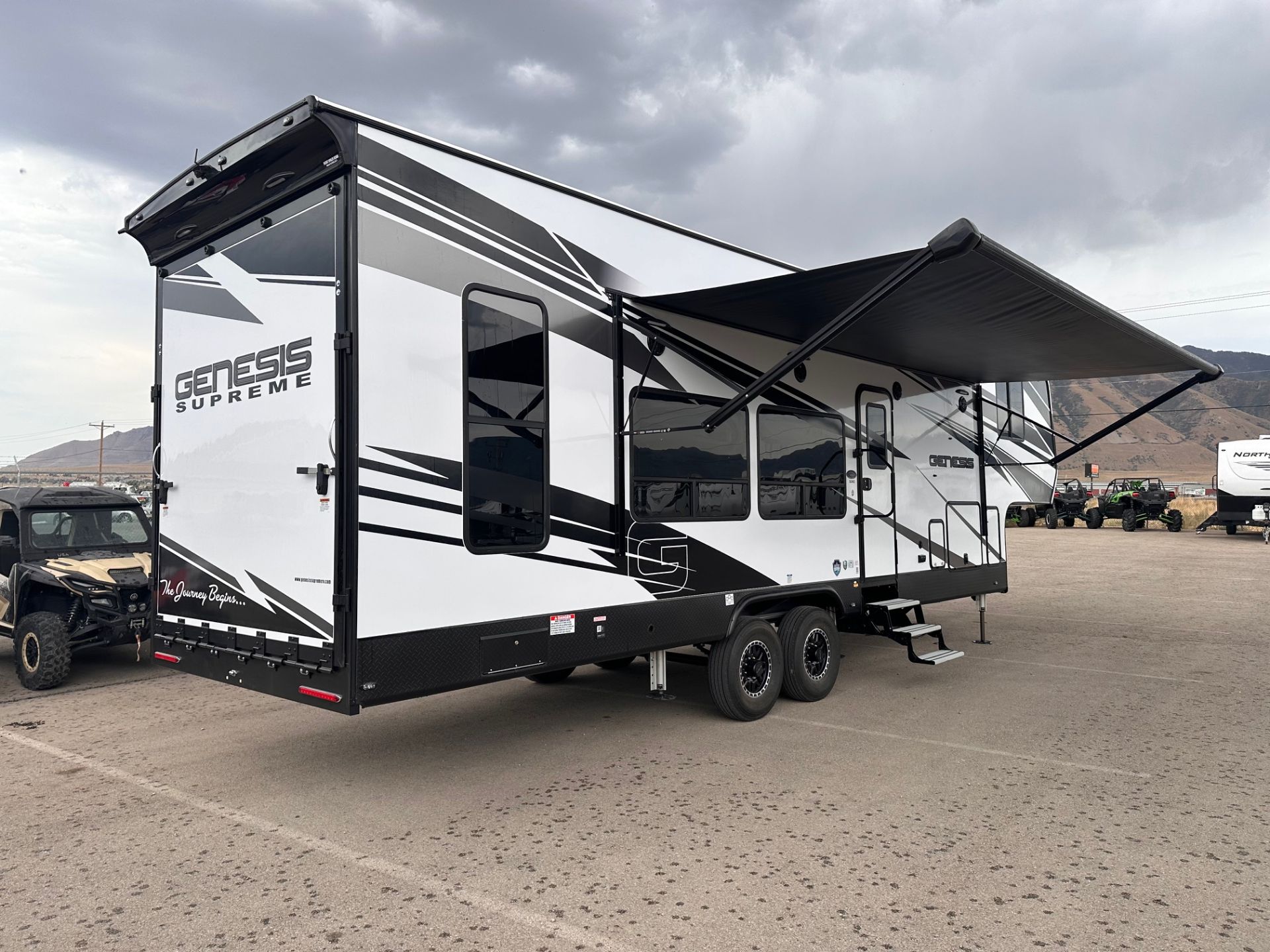 New 2026 Genesis Supreme 30IKS White | Toy Haulers in Erda UT