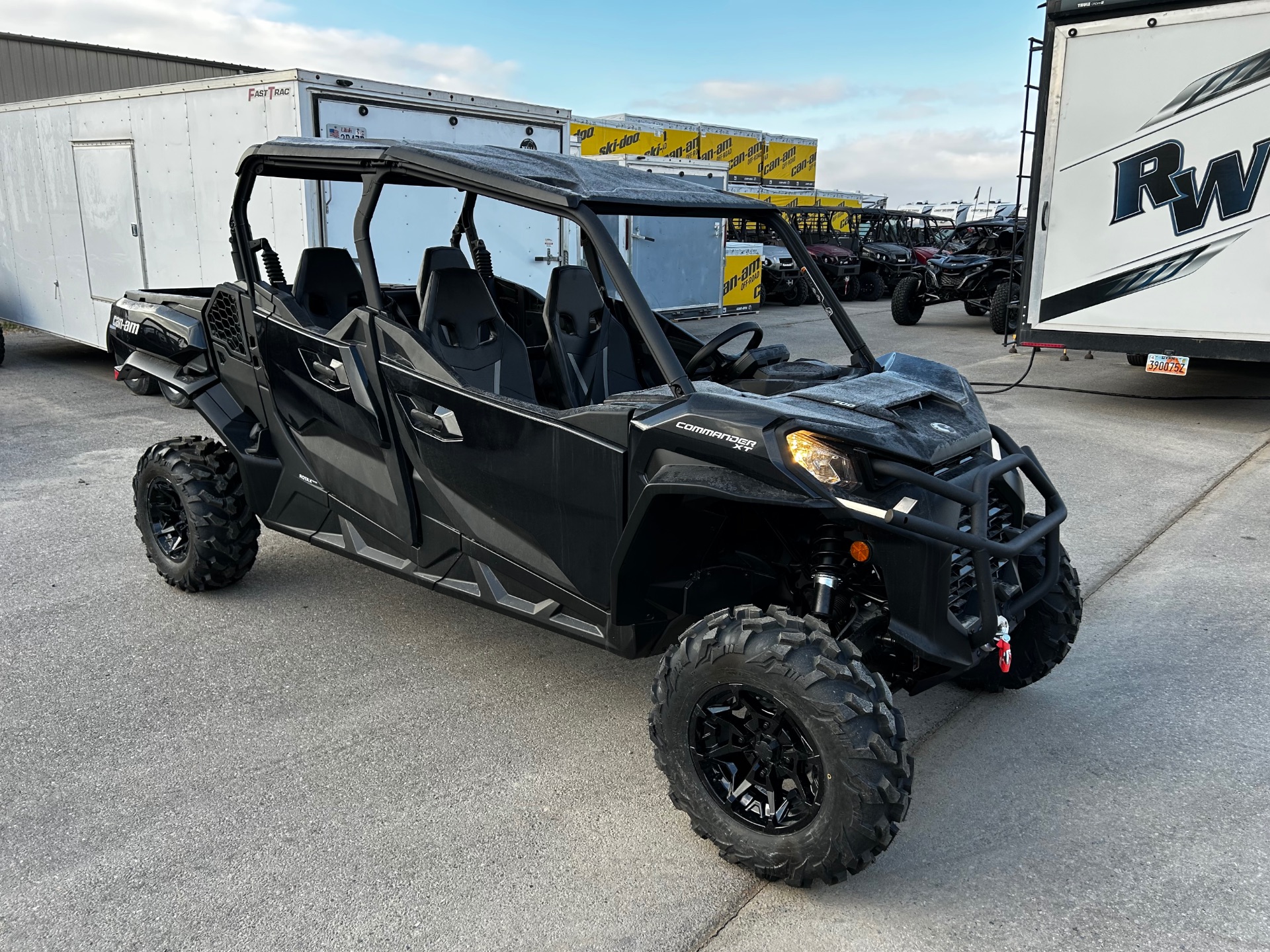 New 2026 Can-Am Commander MAX XT 700 Triple Black | Utility
