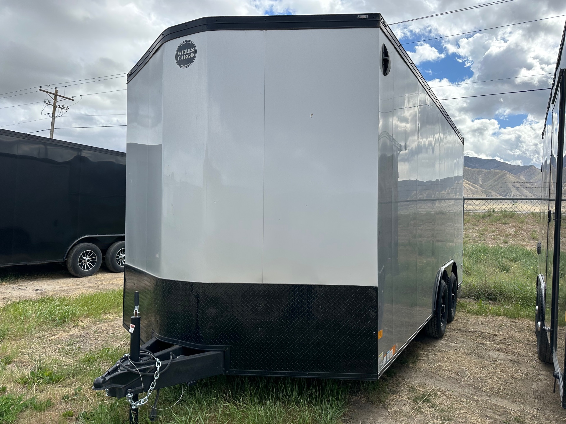 2025 Wells Cargo RFV8516T3 photo 2