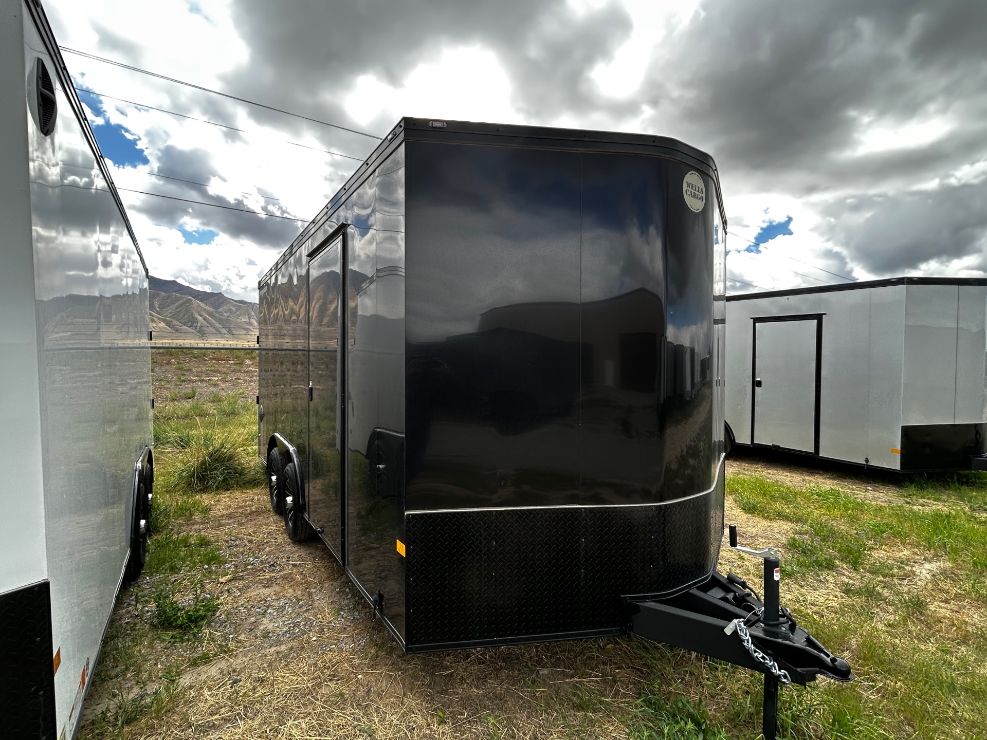 2025 Wells Cargo RFV8516T3 photo 2