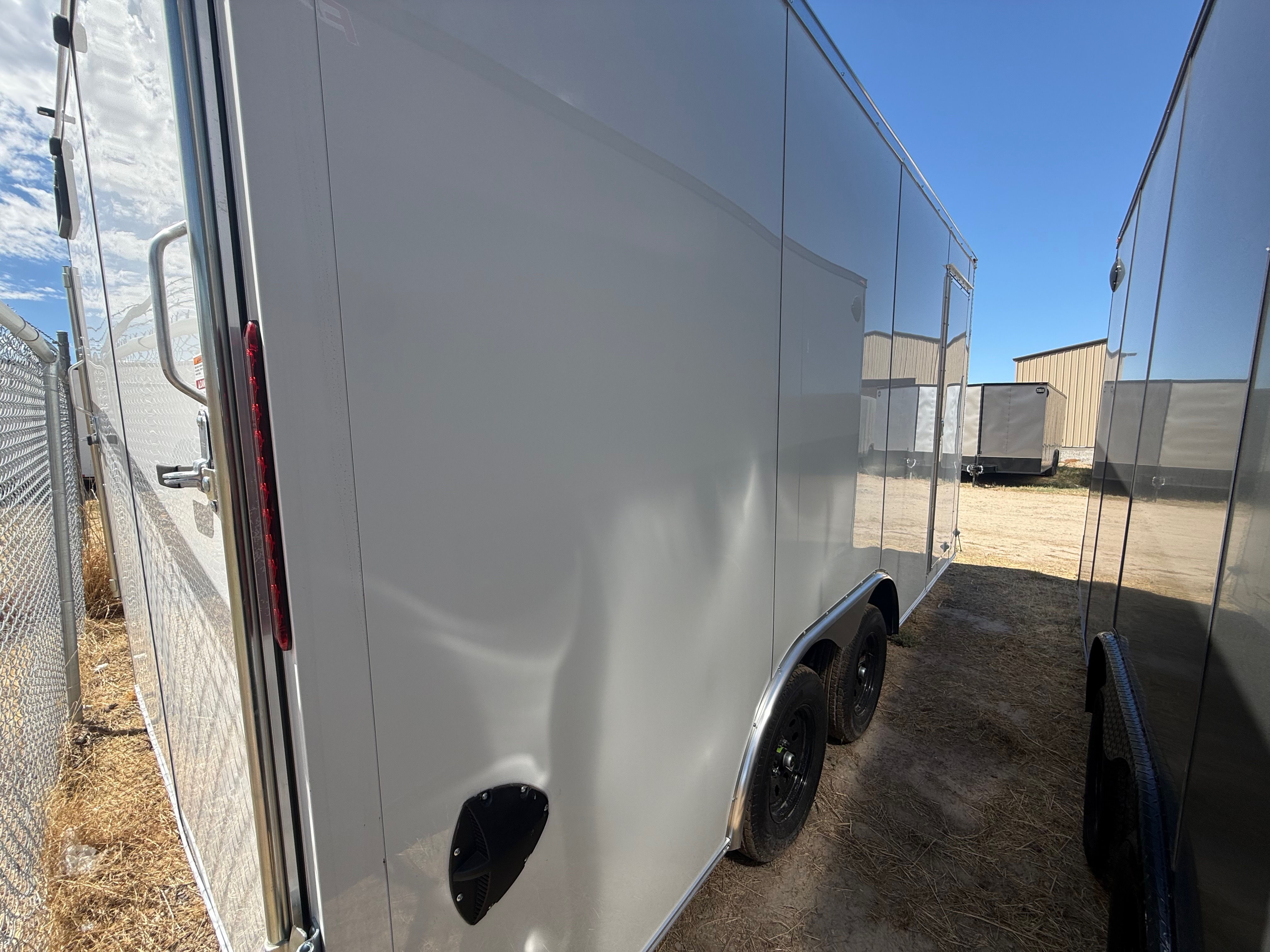 2027 Wells Cargo FT8520T2-D photo 4