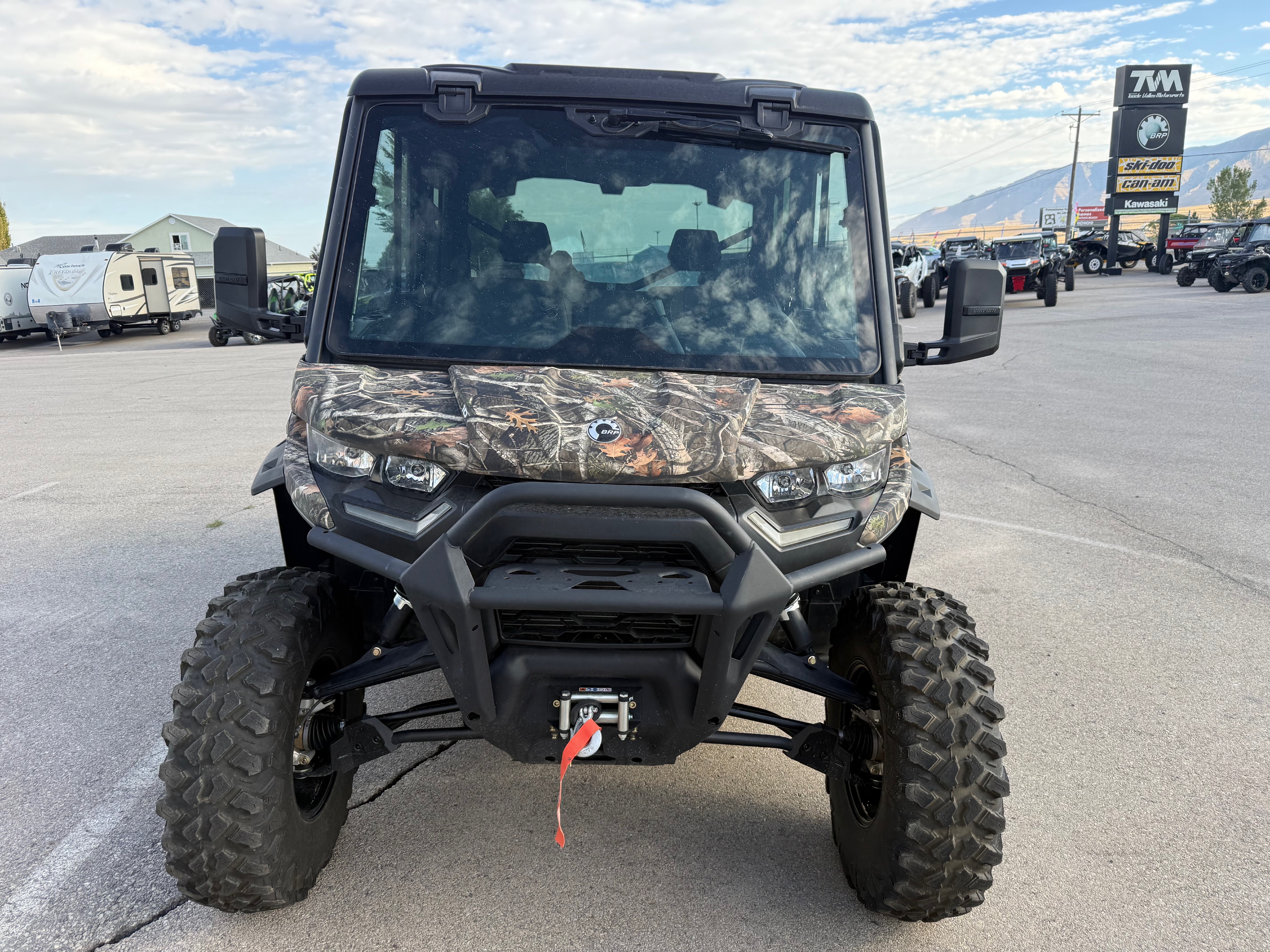 2025 Can-Am™ Defender MAX Limited 3