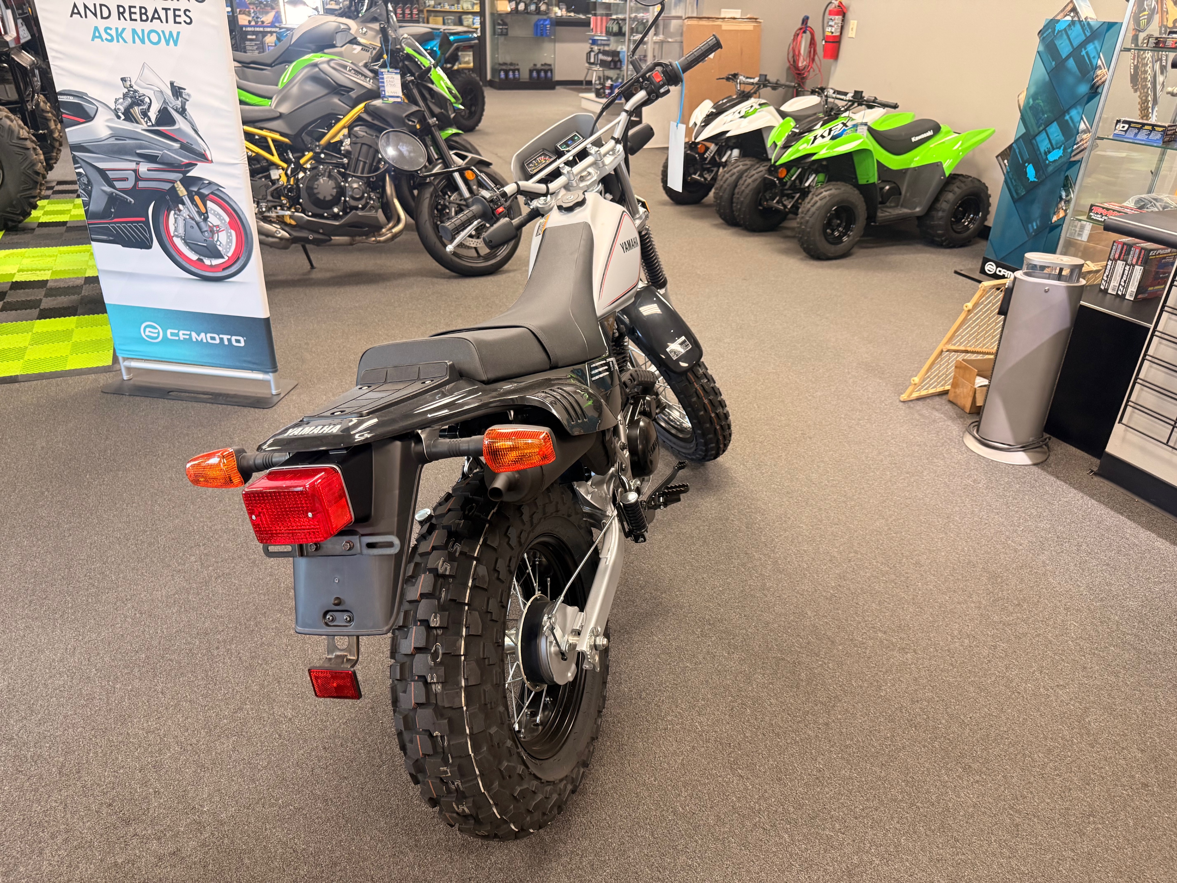 2027 Yamaha TW200 4