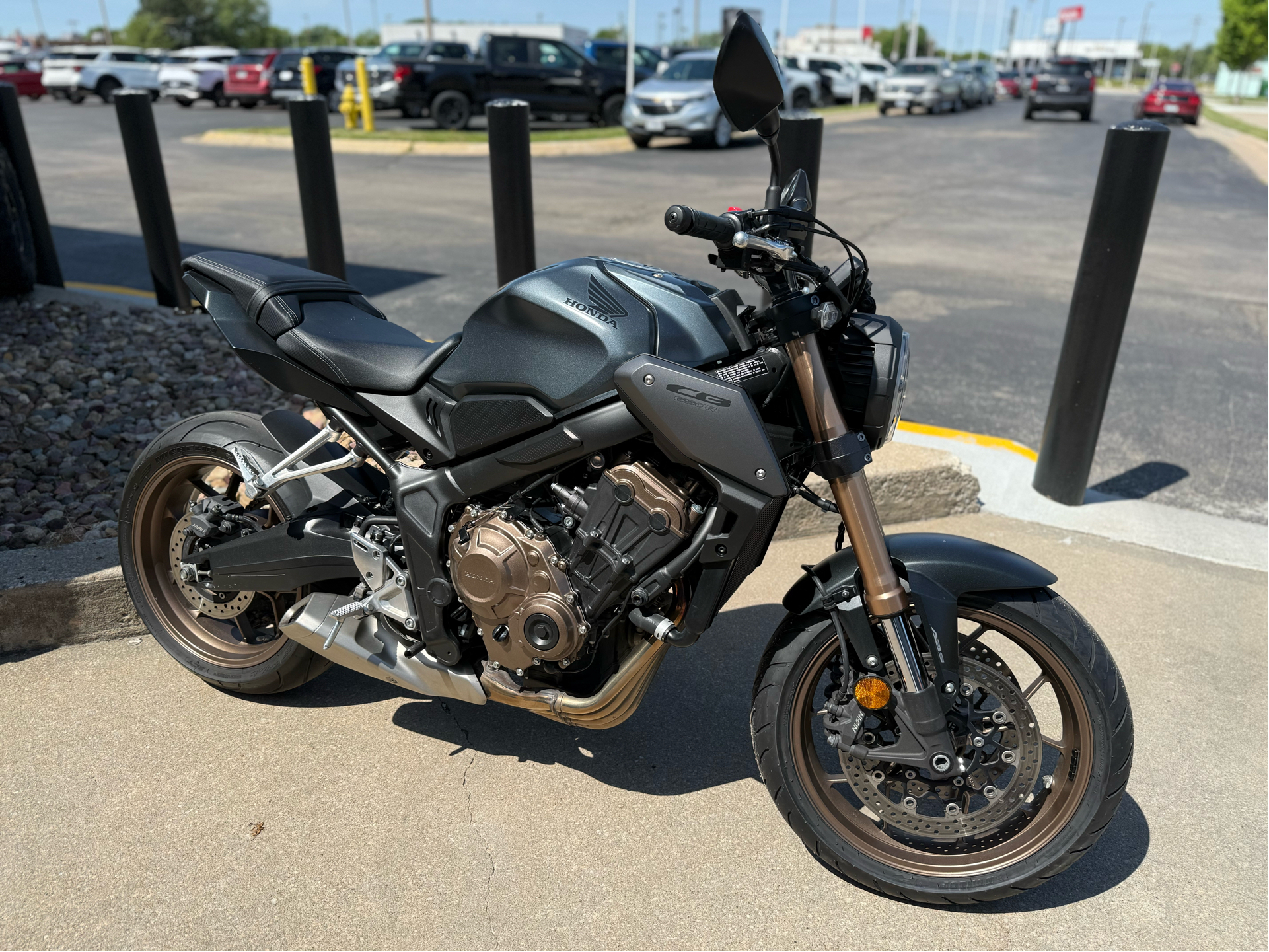 2023 Honda CB650R ABS in Saint Joseph, Missouri - Photo 2