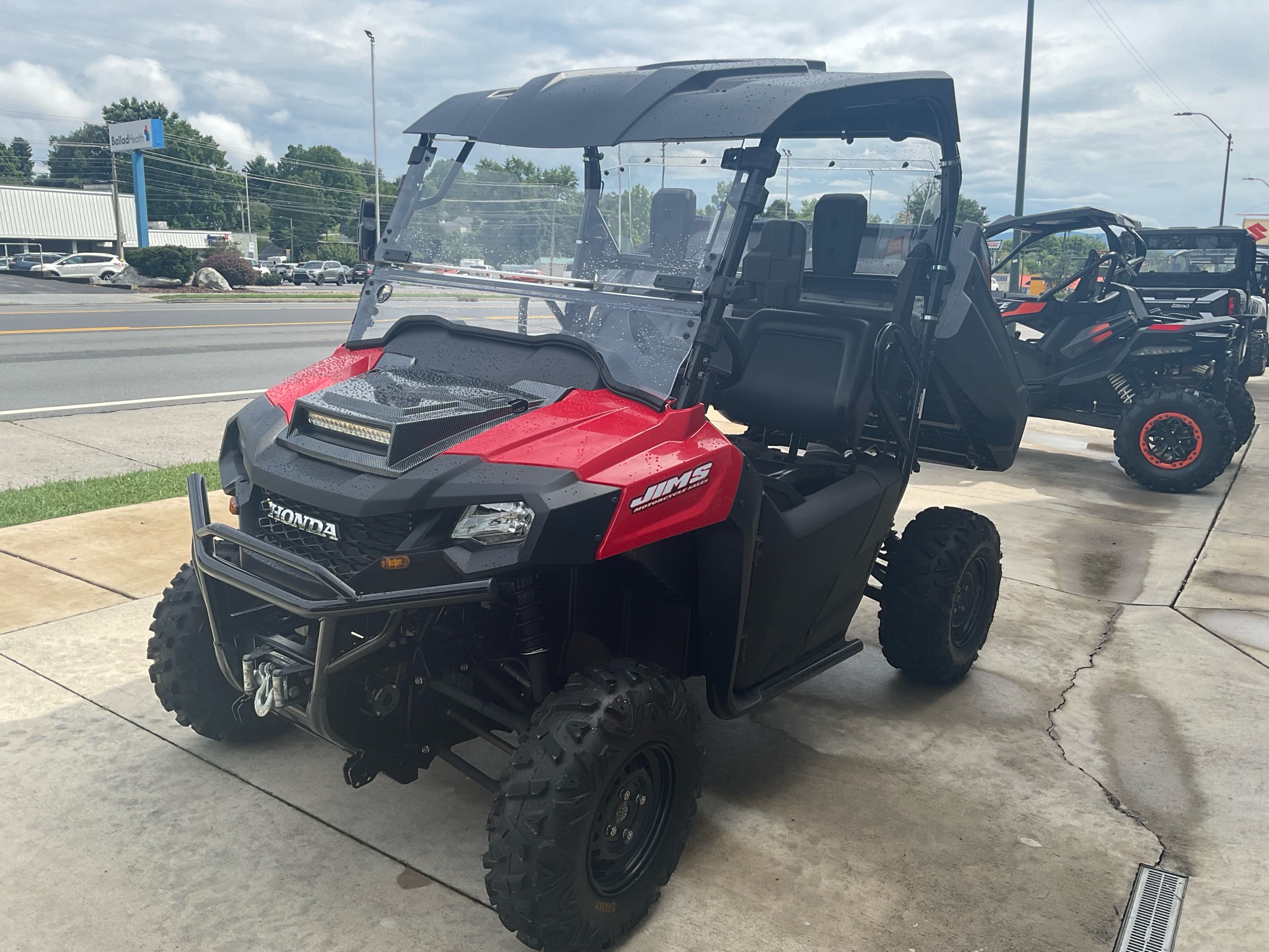 2018 Honda Pioneer 700 1