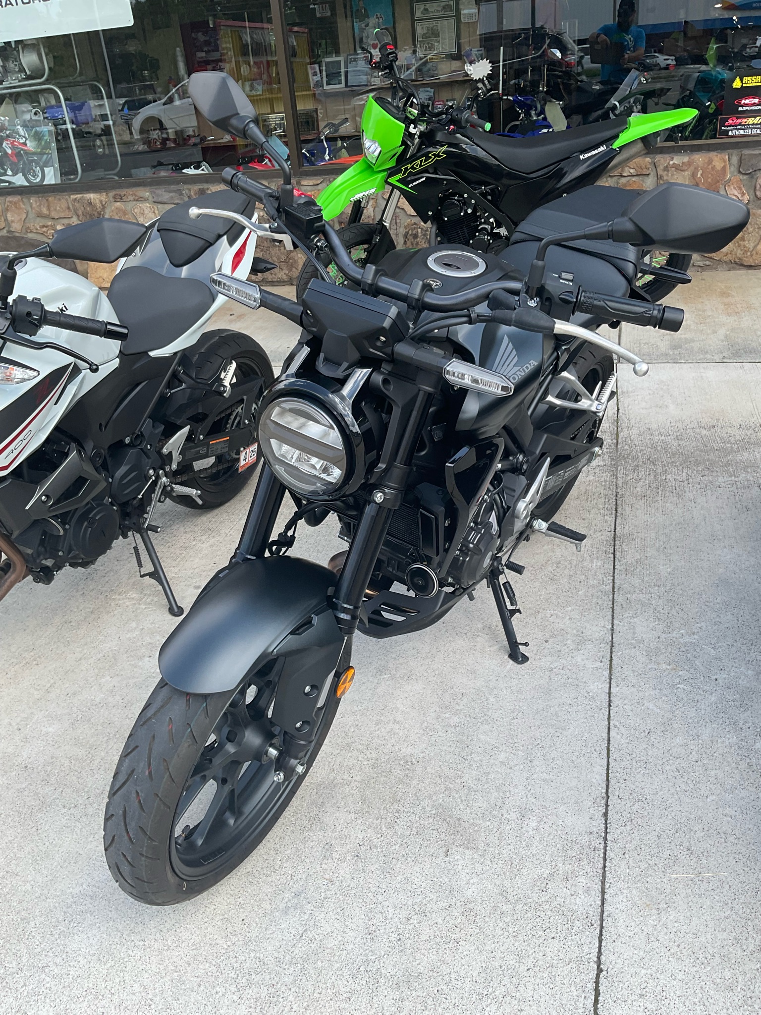 2025 Honda CB300R ABS 1