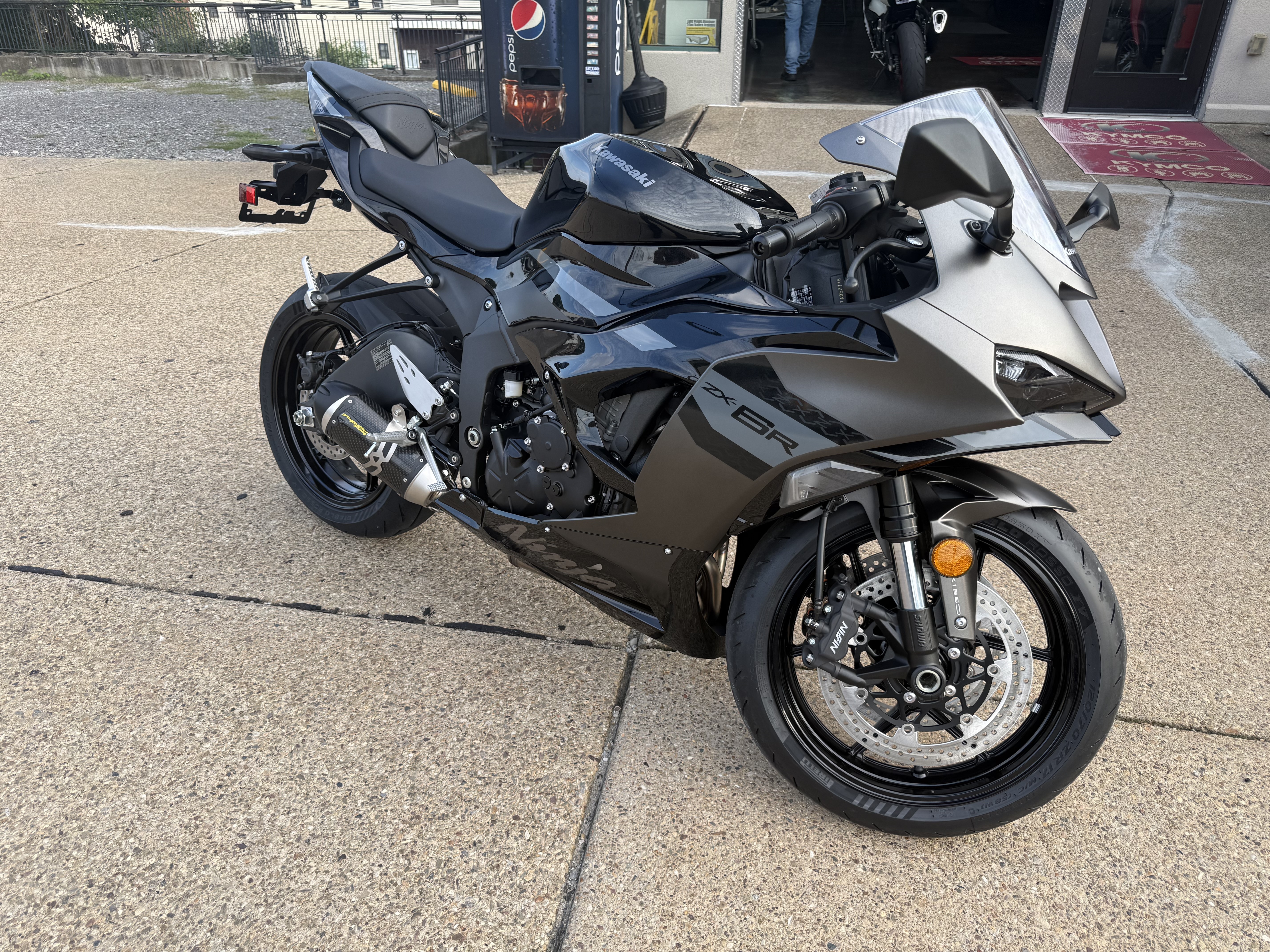 専用⑤ New 2026 Kawasaki Ninja® ZX™-6R ABS Metallic Matte Graphenesteel