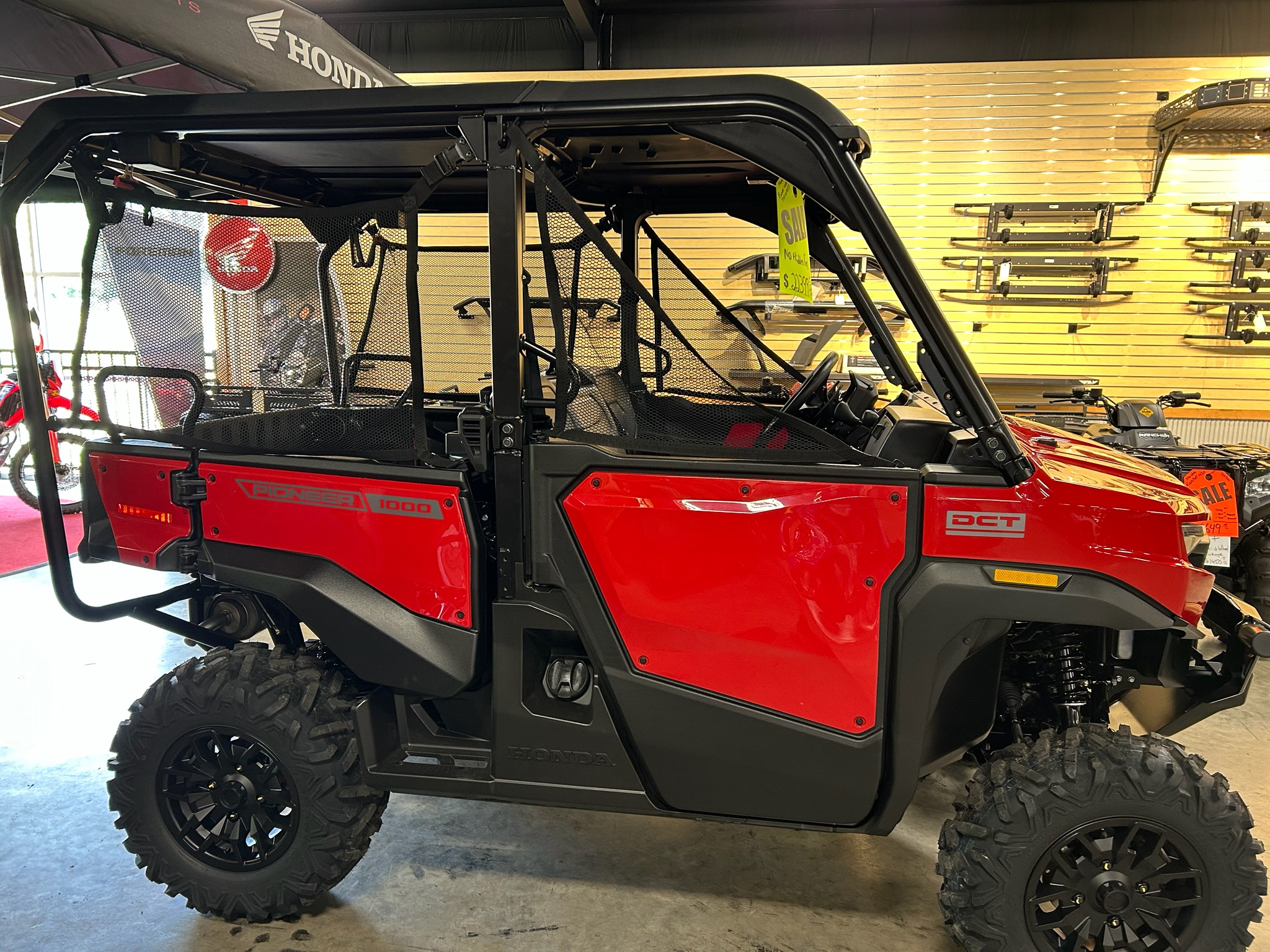 2026 Honda Pioneer 1000-5 Deluxe 2