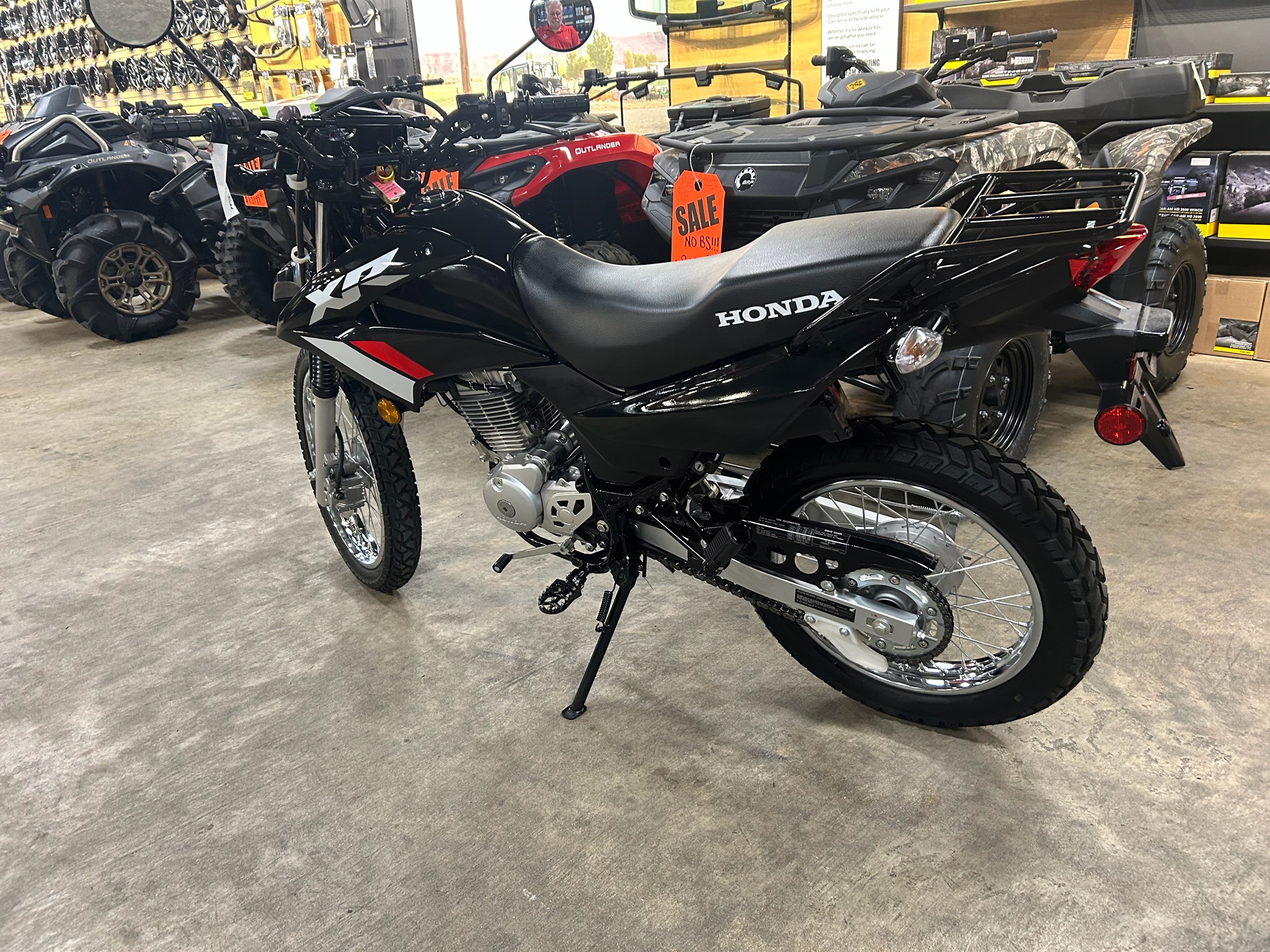 2023 Honda XR150L 4