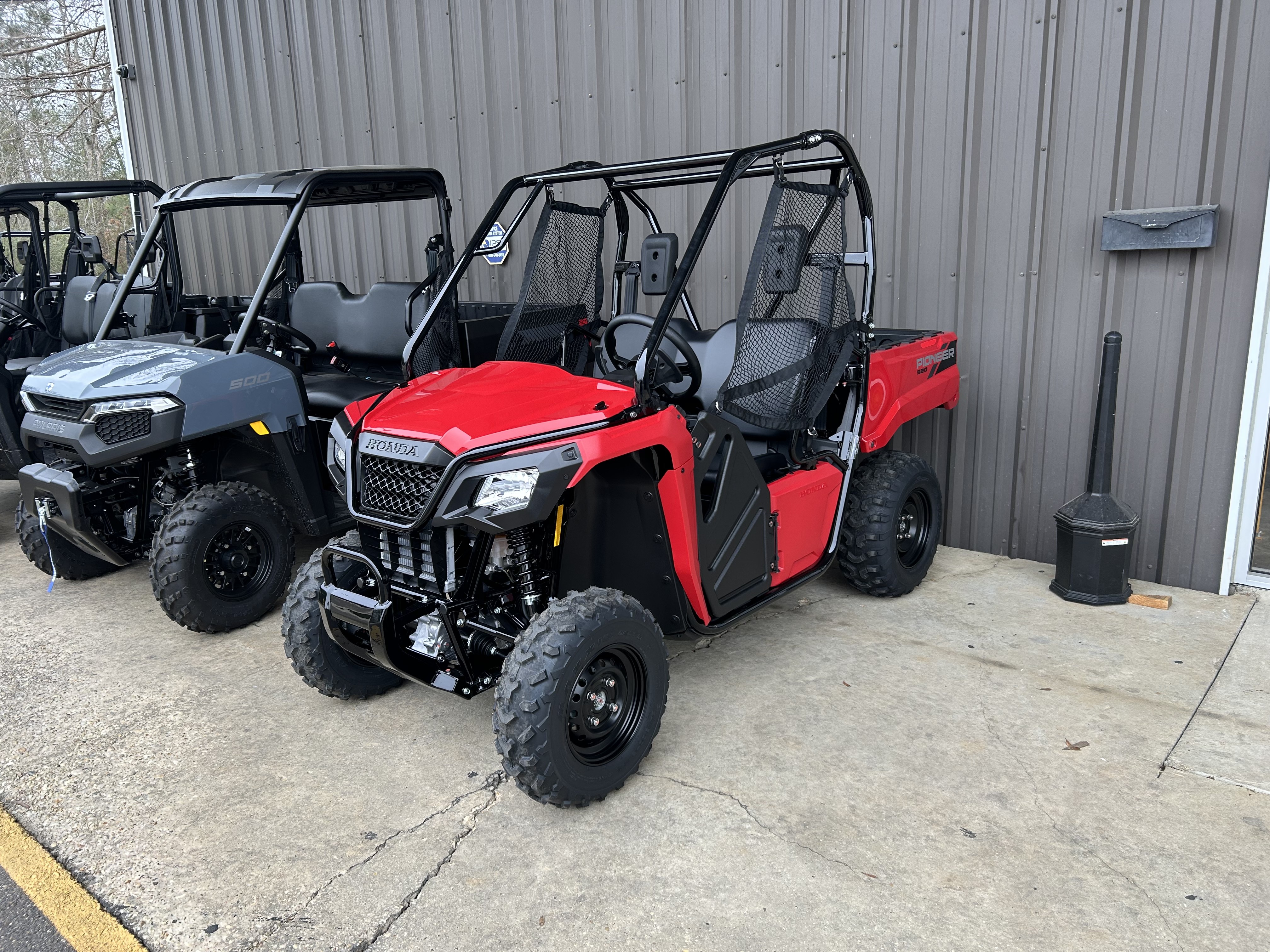 2026 Honda Pioneer 520 1