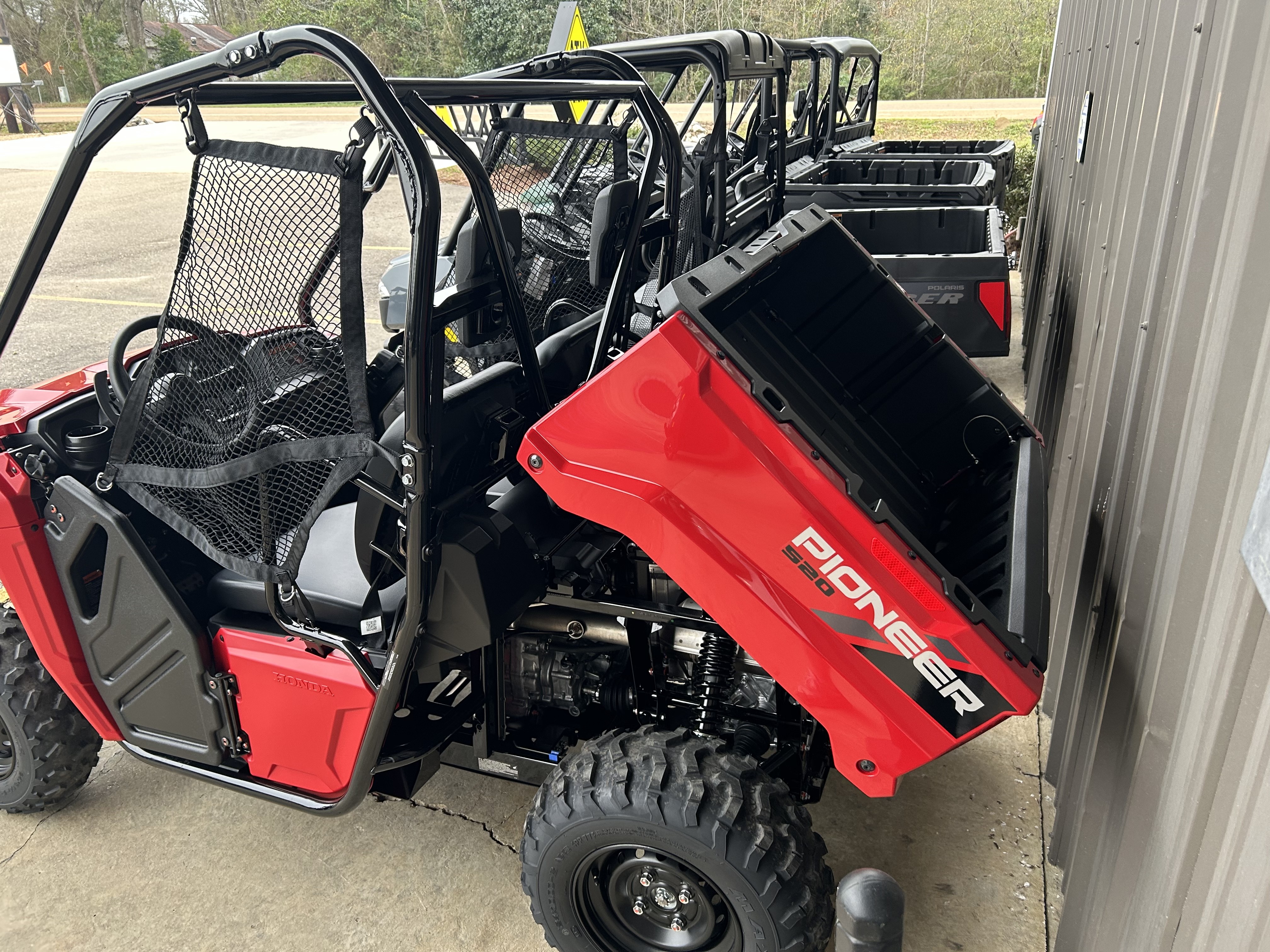 2026 Honda Pioneer 520 3