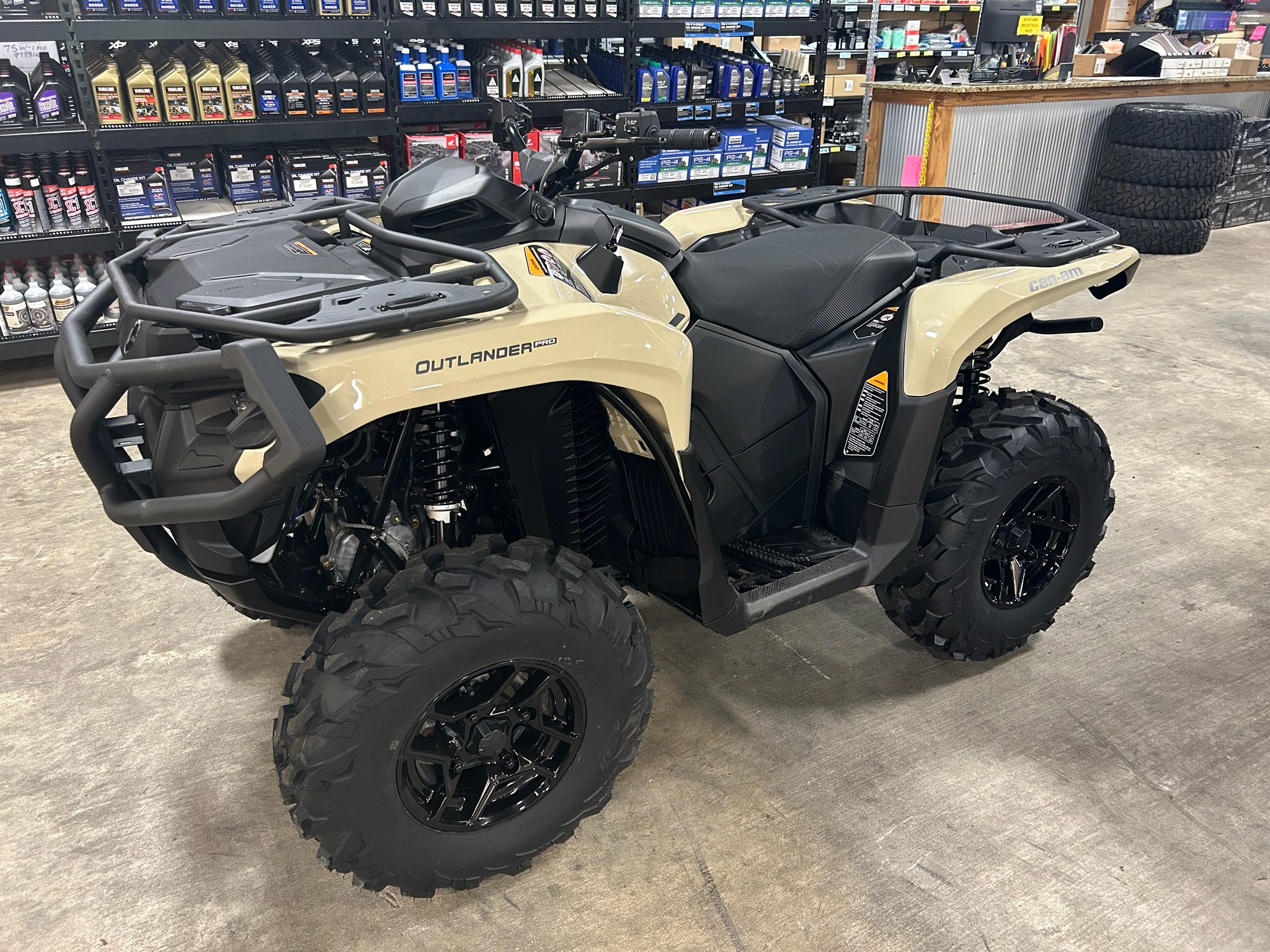2026 Can-Am™ Outlander PRO XU HD5 1