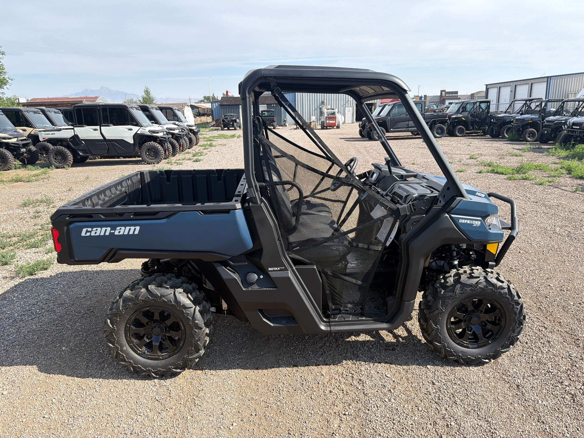 2026 Can-Am™ Defender XT HD9 3