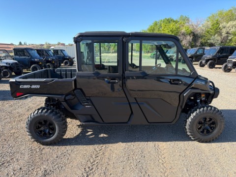 2026 Can-Am Defender MAX XT CAB HD11