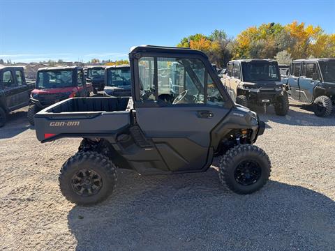 2026 Can-Am Defender XT CAB HD11
