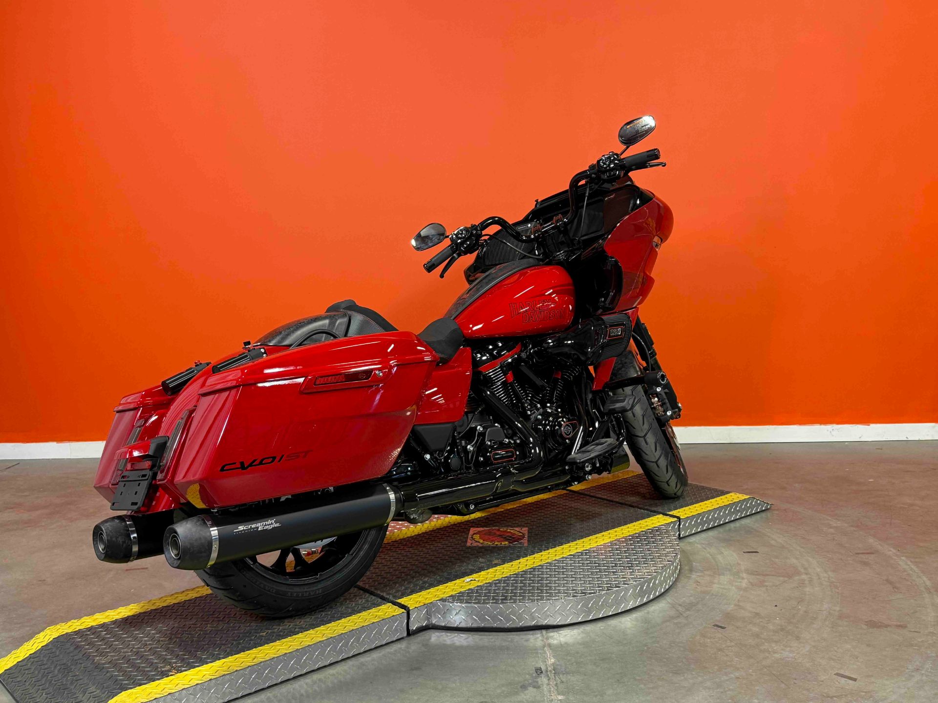 【翌日発送可能】 2025 New Harley-Davidson Motorcycle ST Glide® Road CVO™ テント+タープ