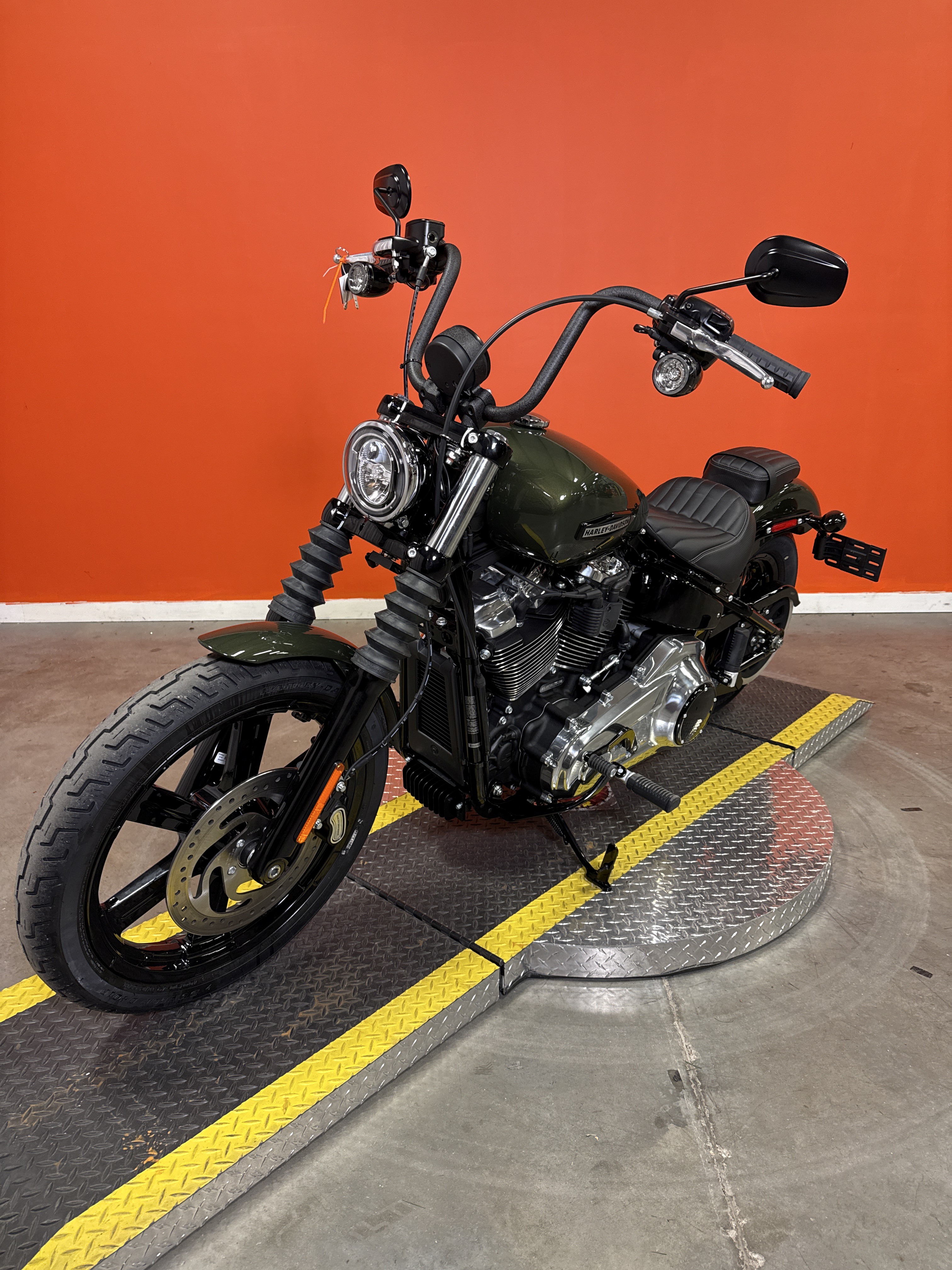 New 2026 Harley-Davidson Street Bob® Motorcycle - Specs, Price