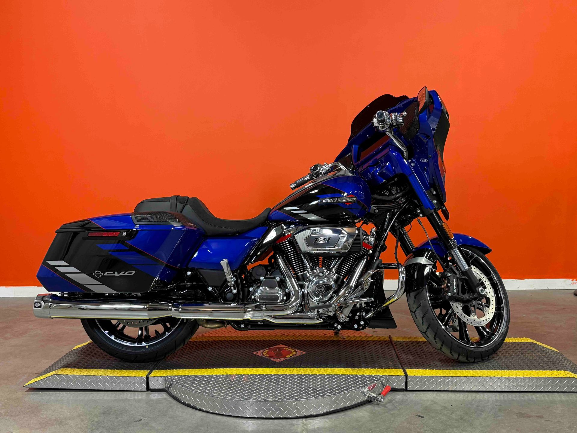HARLEY-DAVIDSON ロンT 中古】【古着】 HARLEY-DAVIDSON 長袖 刺繍ロゴTシャツ 2XL