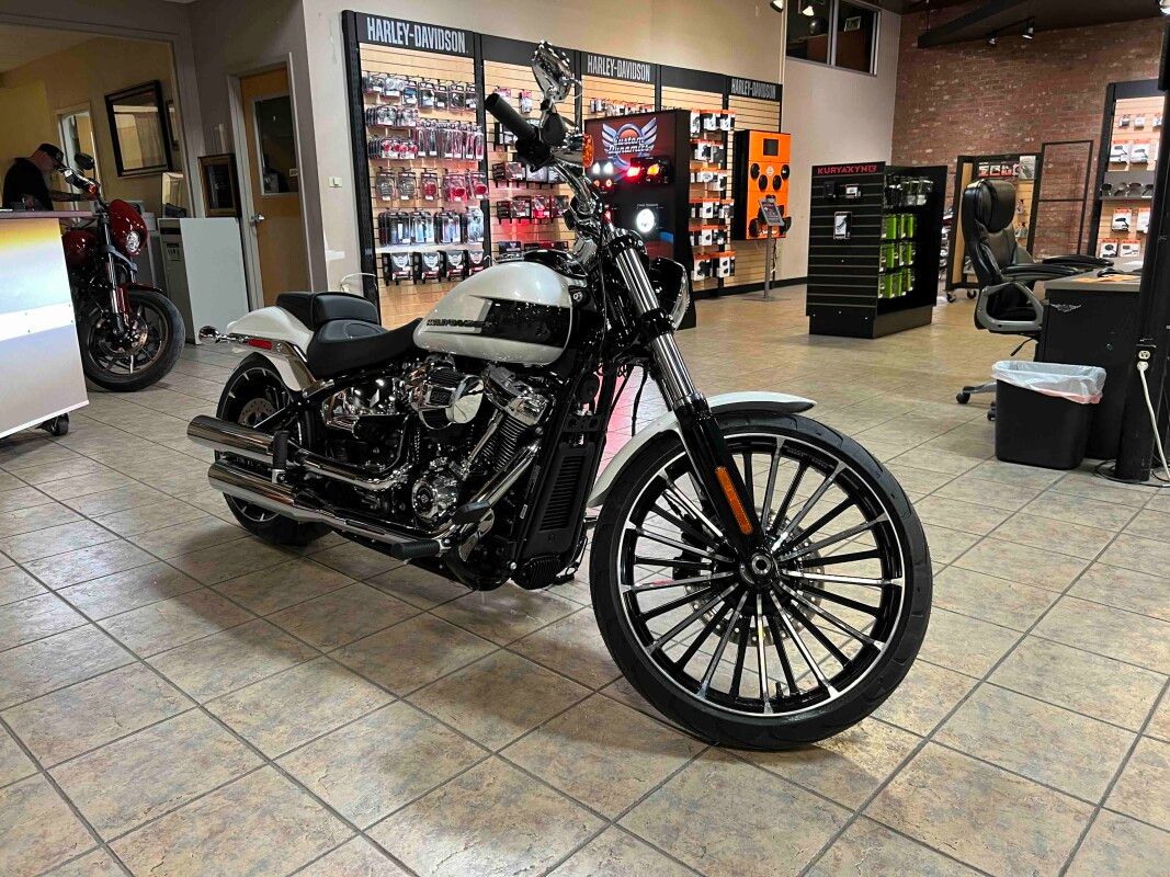 2024 Harley-Davidson Breakout® in Jackson, Tennessee - Photo 2