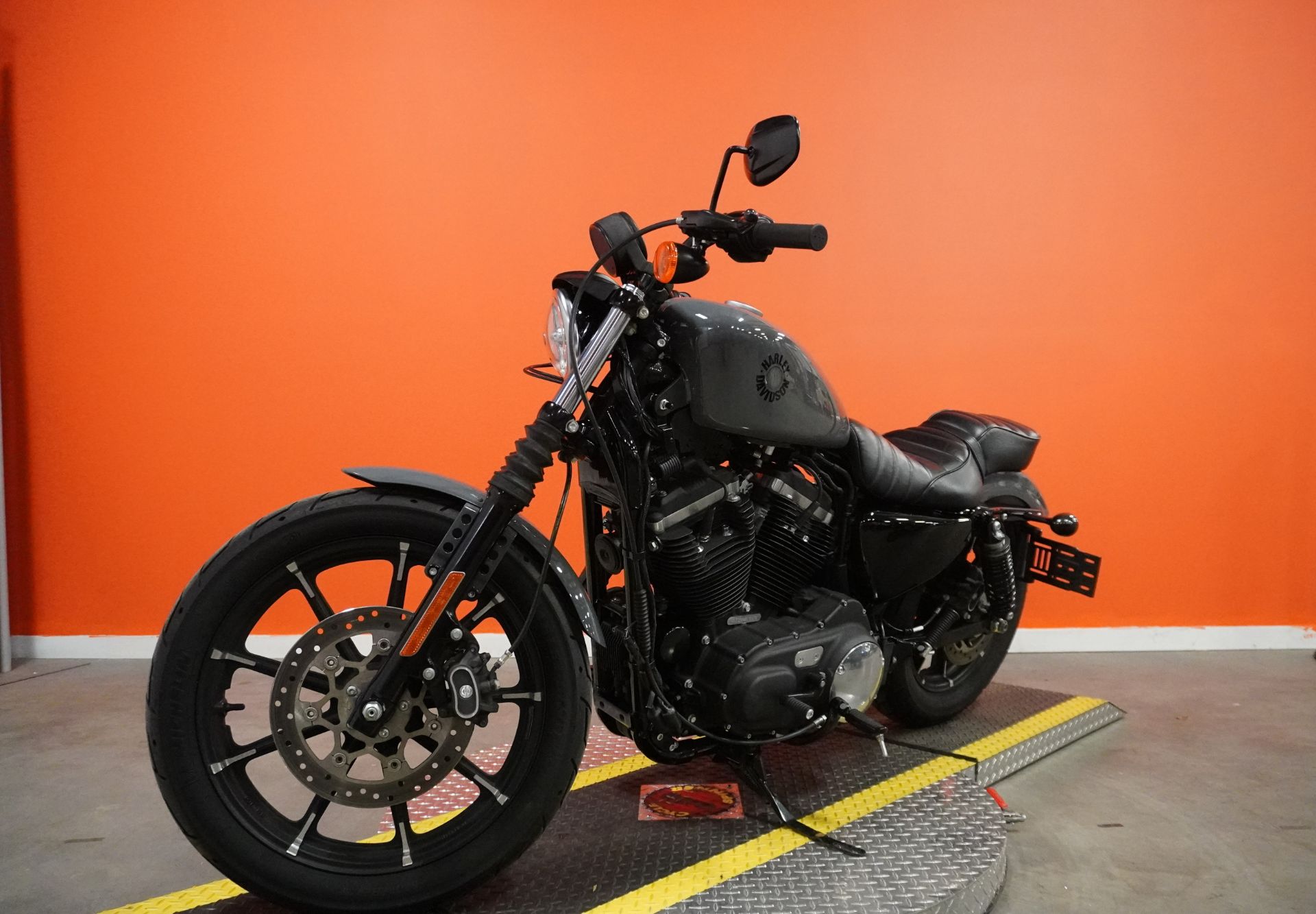 2022 Harley-Davidson Iron 883™ in Jackson, Tennessee - Photo 4