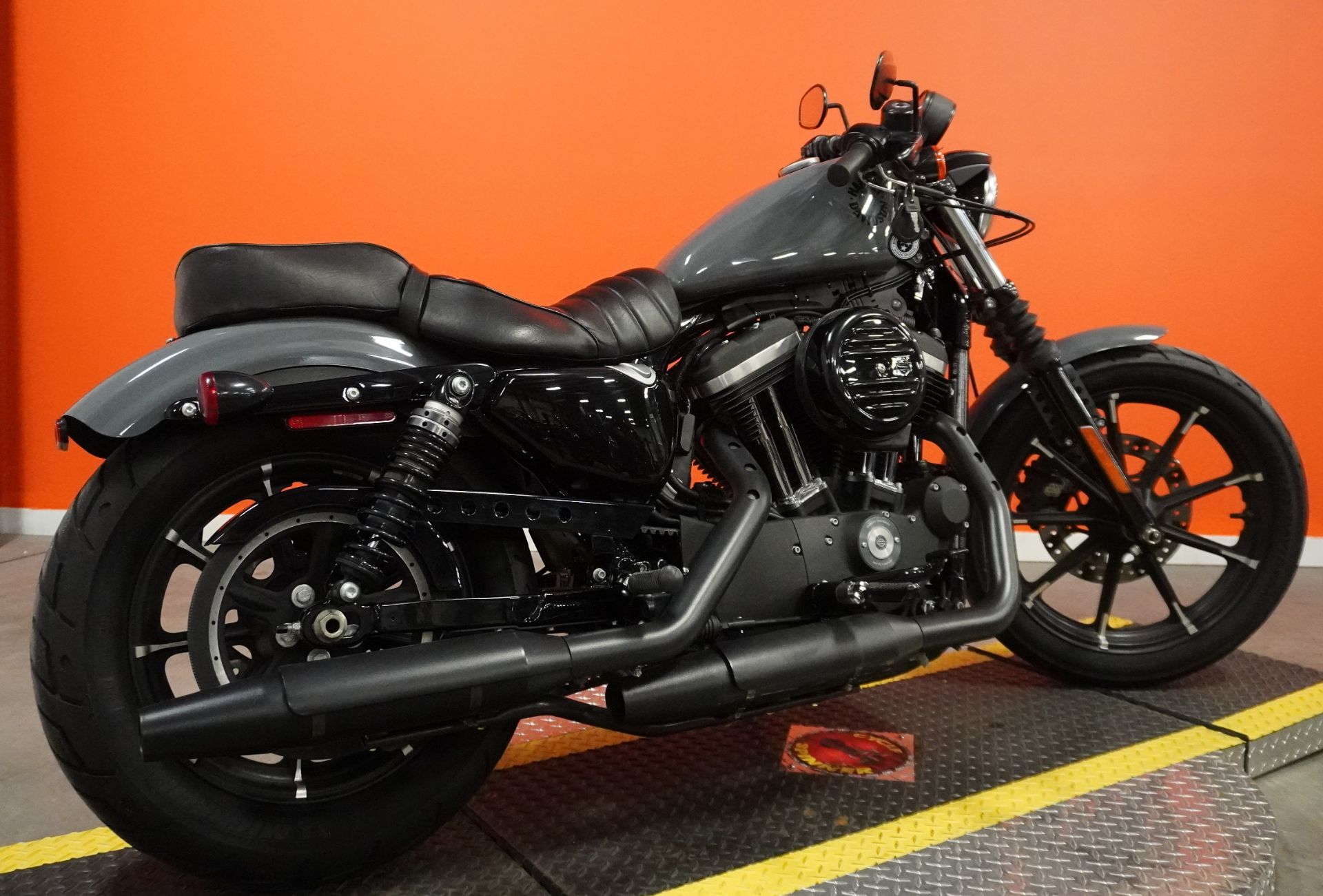 2022 Harley-Davidson Iron 883™ in Jackson, Tennessee - Photo 8