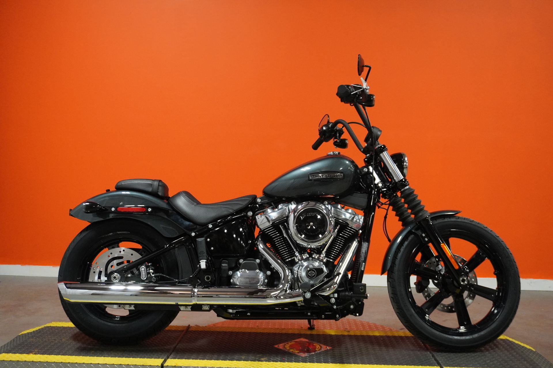 2025 Harley-Davidson Street Bob® in Jackson, Tennessee - Photo 1