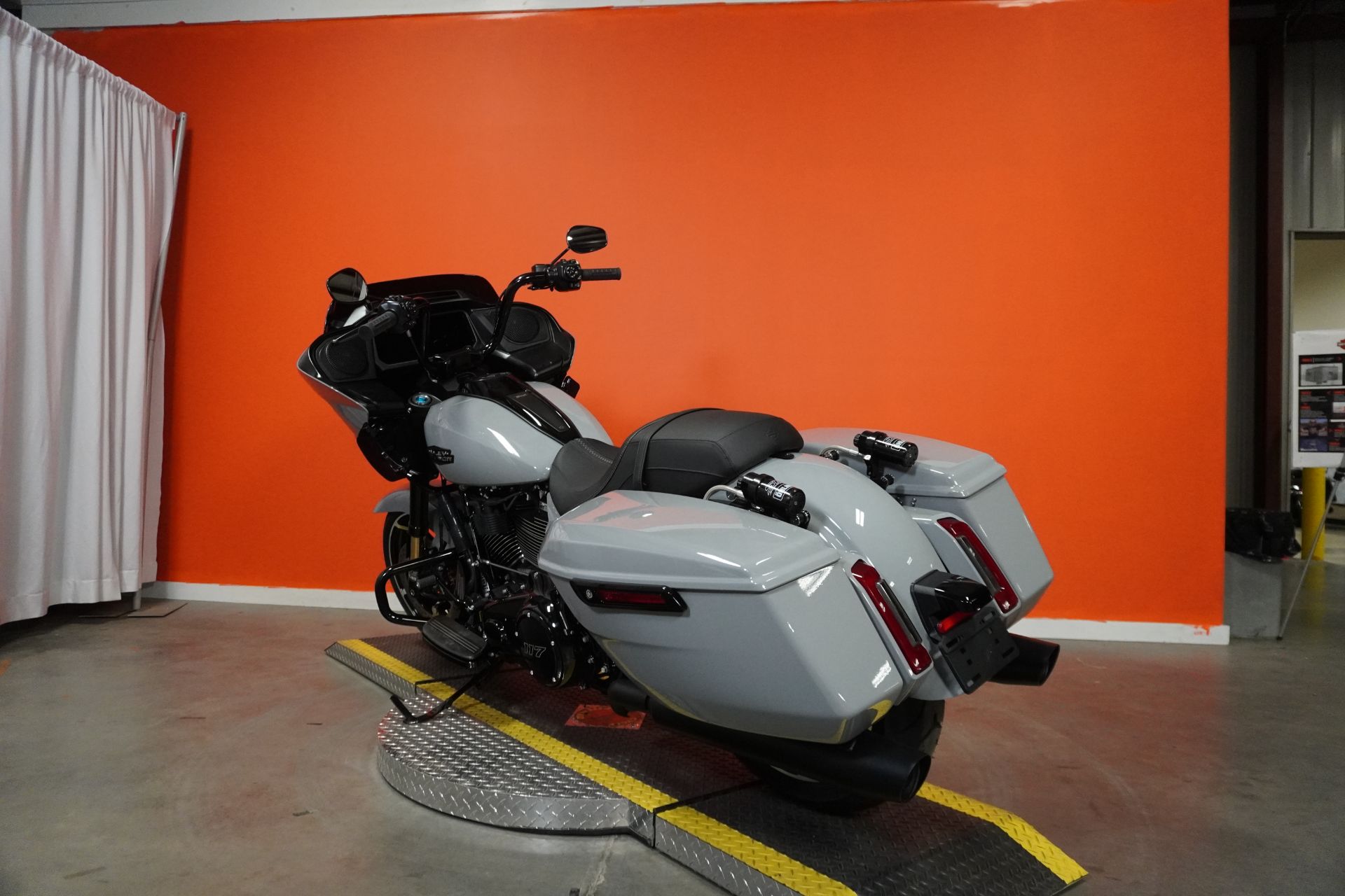 Harley Davidson - Harley-Davidson テント Harley-Davidson® Bar & Shield Instant Outdoor Canopy - Steel