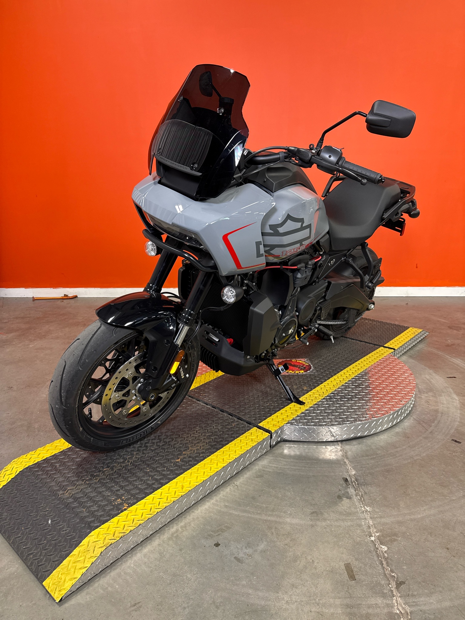 2026 Harley-Davidson Pan America® 1250 ST 4