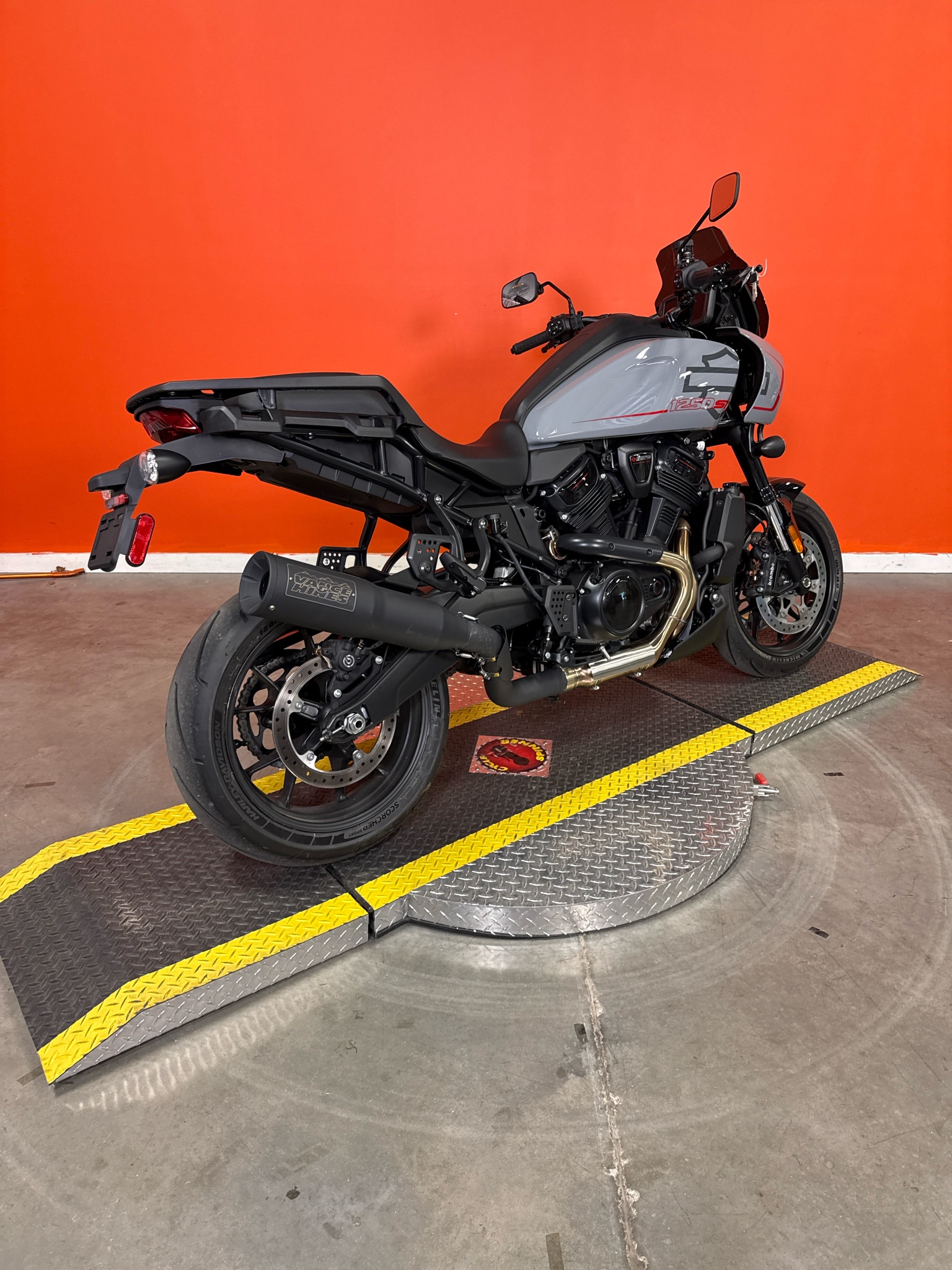 2026 Harley-Davidson Pan America® 1250 ST 8