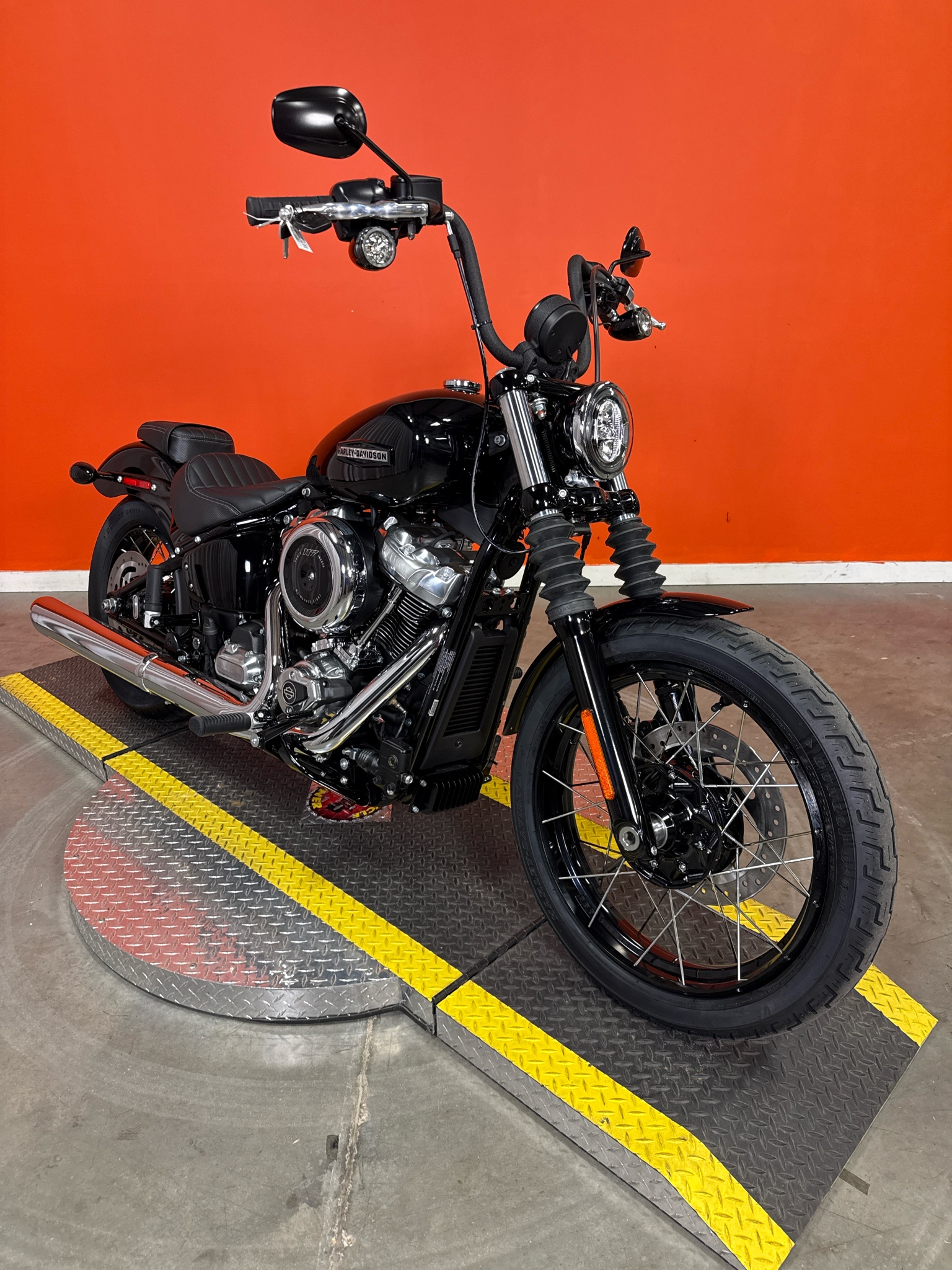 2026 Harley-Davidson Street Bob® 2