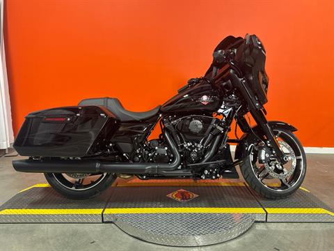38灯 DAMNGOOD!! ver. 2024 BLACK RASTA New 2025 Harley-Davidson Street Glide® Motorcycle - Specs