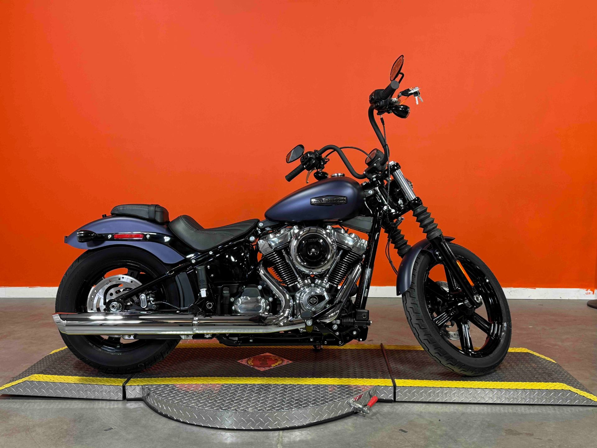 2025 Harley-Davidson Street Bob® in Jackson, Tennessee - Photo 1