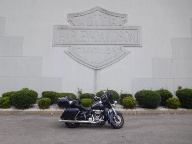 2018 Harley-Davidson 115th Anniversary CVO™ Limited in Murfreesboro, Tennessee - Photo 11