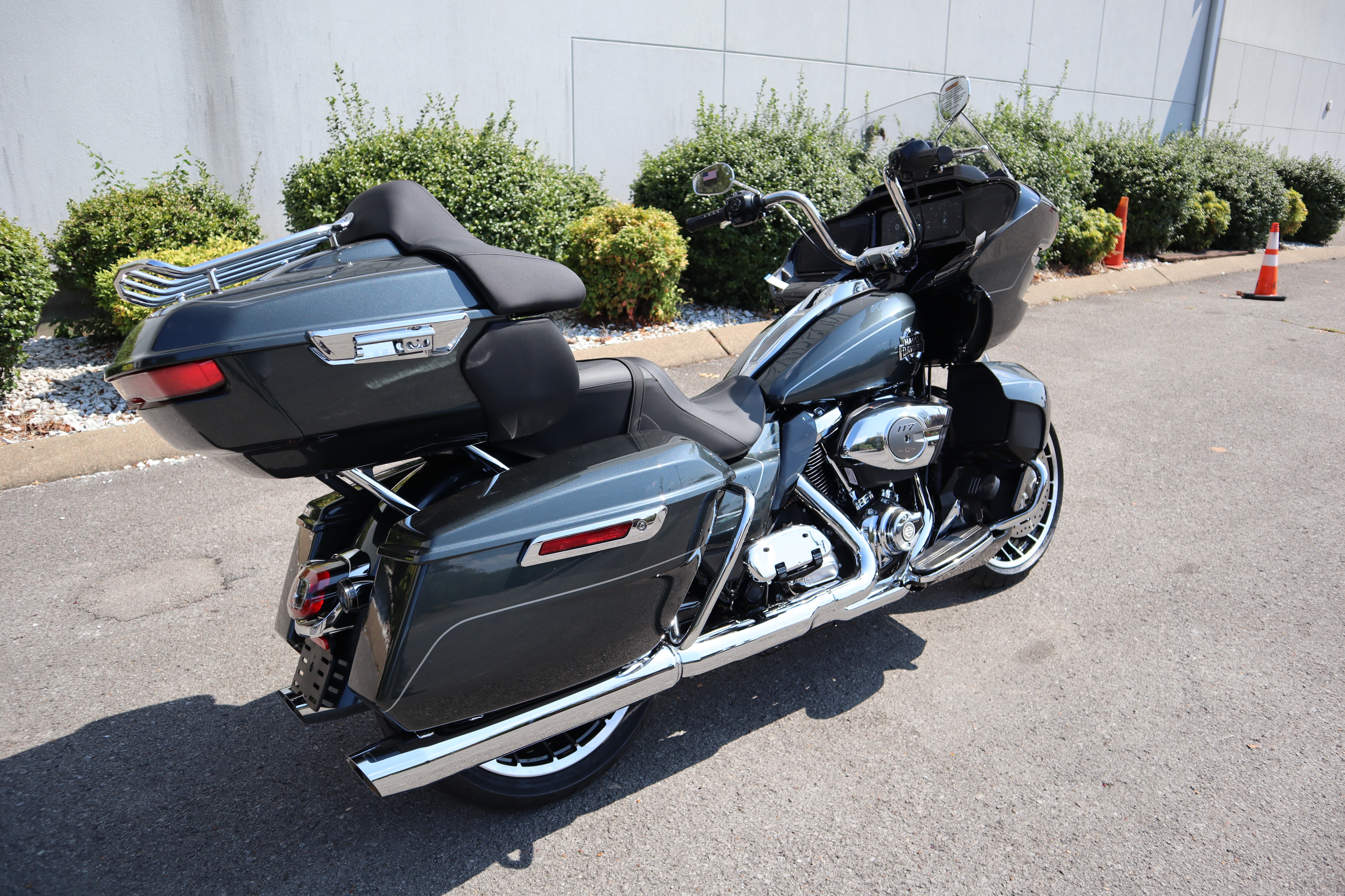 2026 Harley-Davidson Road Glide® Limited 3
