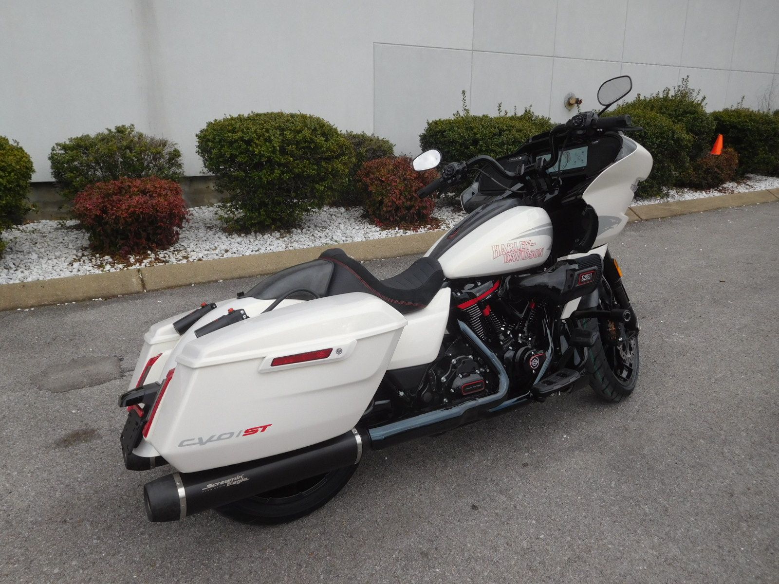 2024 Harley-Davidson CVO™ Road Glide® ST in Murfreesboro, Tennessee - Photo 3