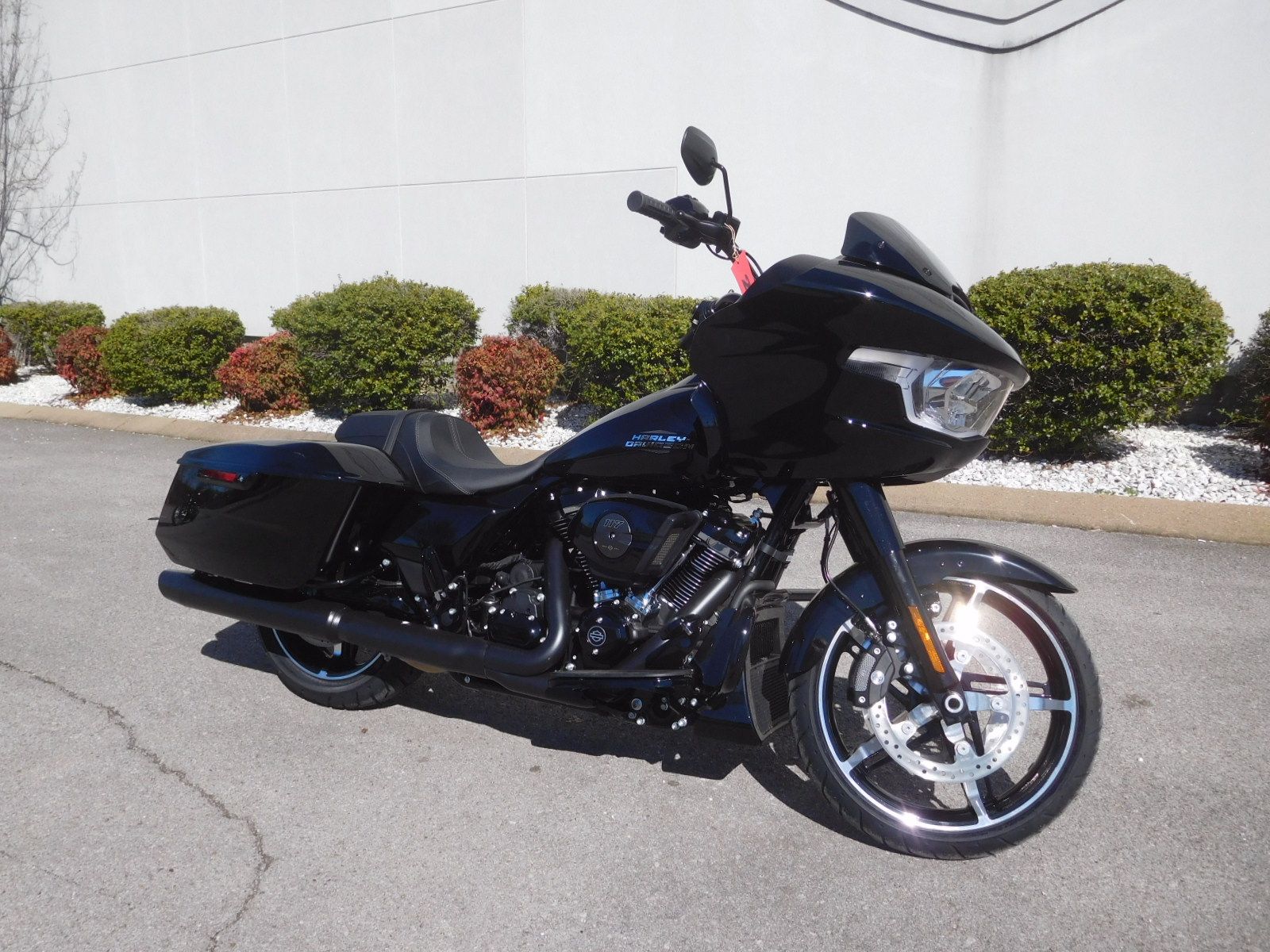 38灯 DAMNGOOD!! ver. 2024 BLACK RASTA New 2025 Harley-Davidson Road Glide® Motorcycle - Specs