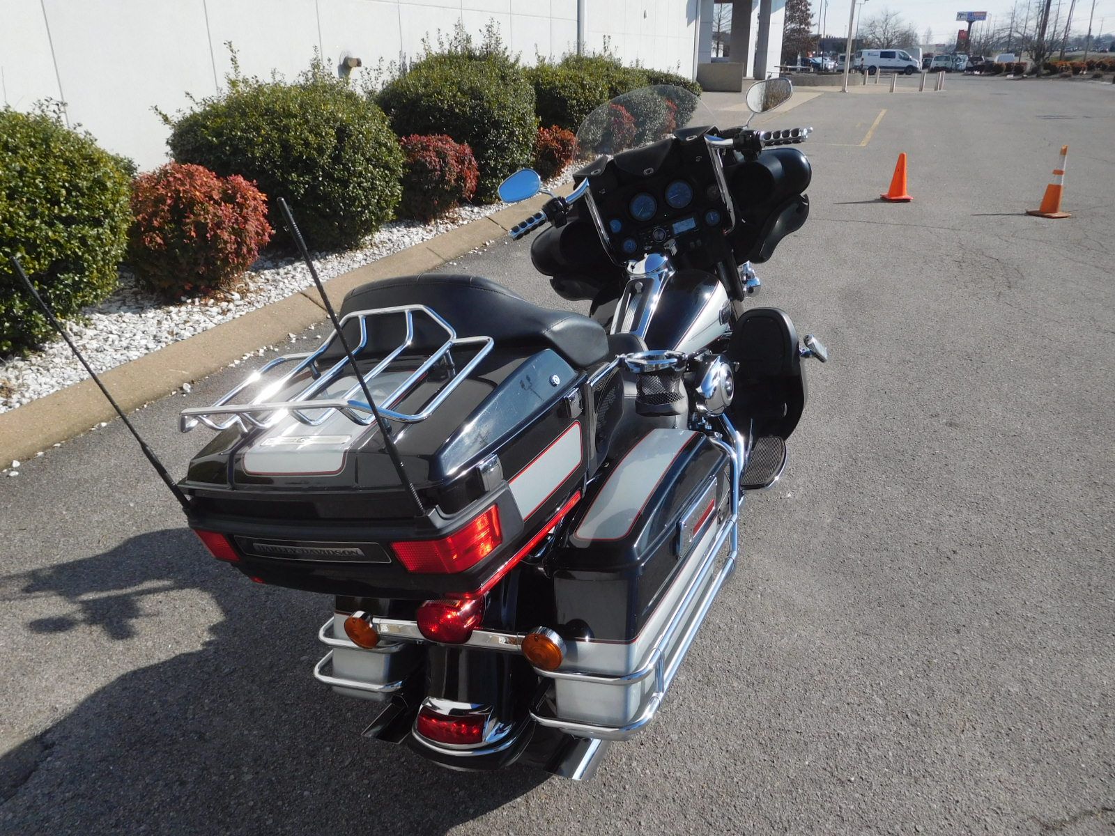 2010 Harley-Davidson Ultra Classic® Electra Glide® in Murfreesboro, Tennessee - Photo 6