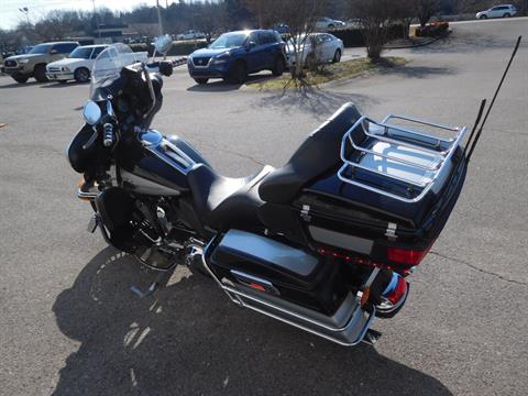 2010 Harley-Davidson Ultra Classic® Electra Glide® in Murfreesboro, Tennessee - Photo 8