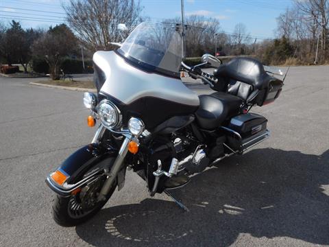 2010 Harley-Davidson Ultra Classic® Electra Glide® in Murfreesboro, Tennessee - Photo 10