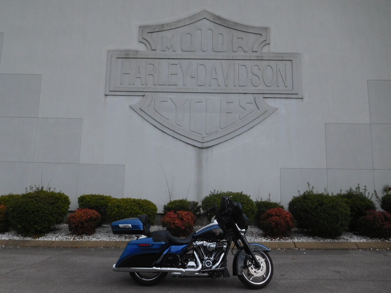 2018 Harley-Davidson 115th Anniversary Street Glide® in Murfreesboro, Tennessee - Photo 17