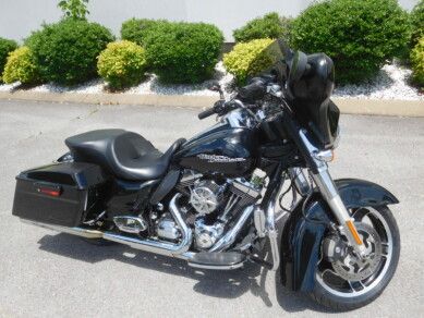 2011 Harley-Davidson Street Glide® in Murfreesboro, Tennessee - Photo 9