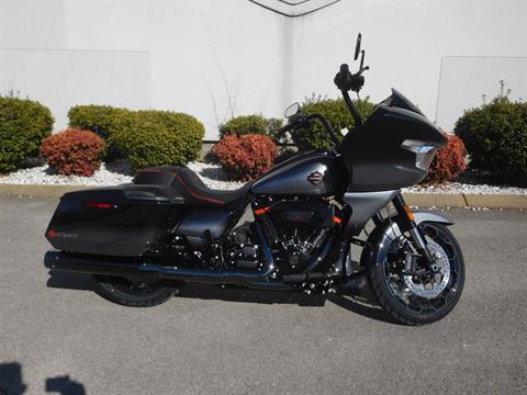 2025 Harley-Davidson CVO™ Road Glide® in Murfreesboro, Tennessee - Photo 2