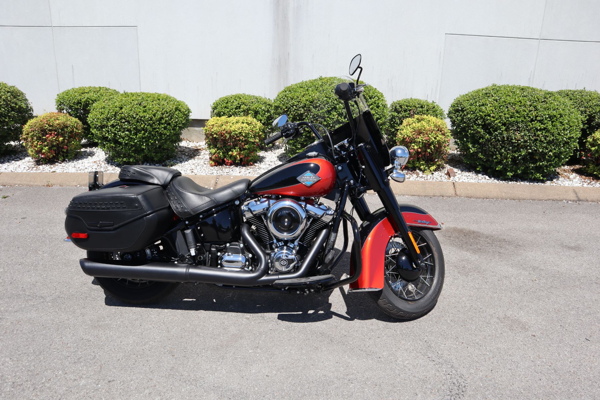 Used 2025 Harley-Davidson Heritage Classic Motorcycle - Specs